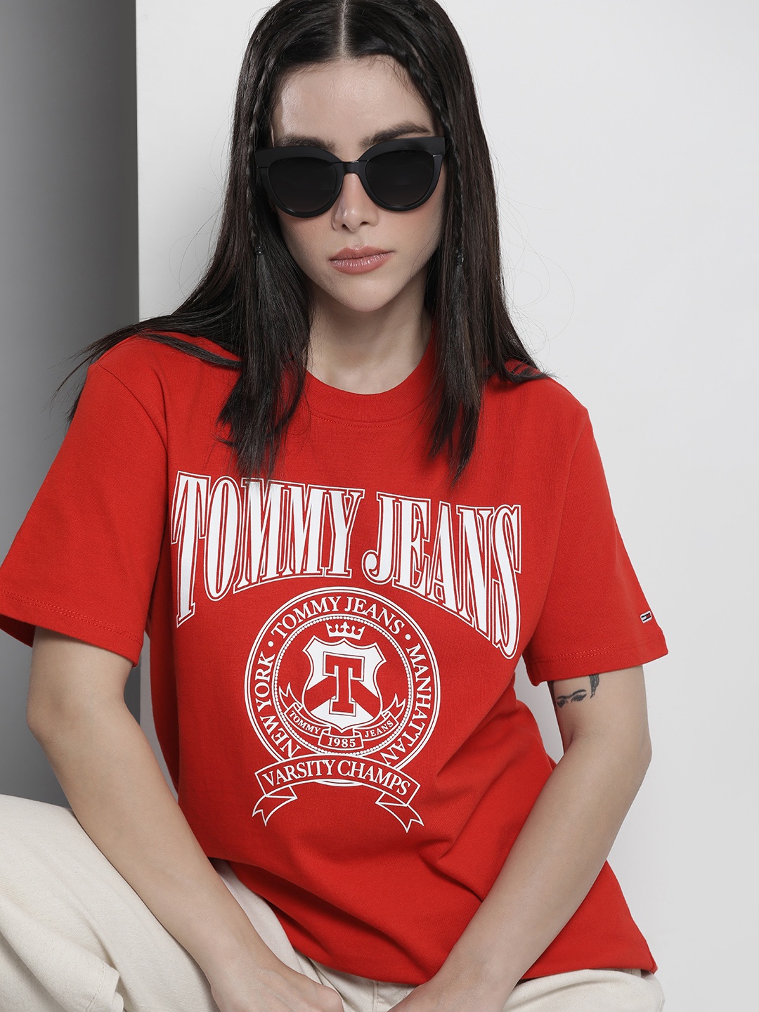 

Tommy Hilfiger Women Brand Logo Printed Pure Cotton T-shirt, Red