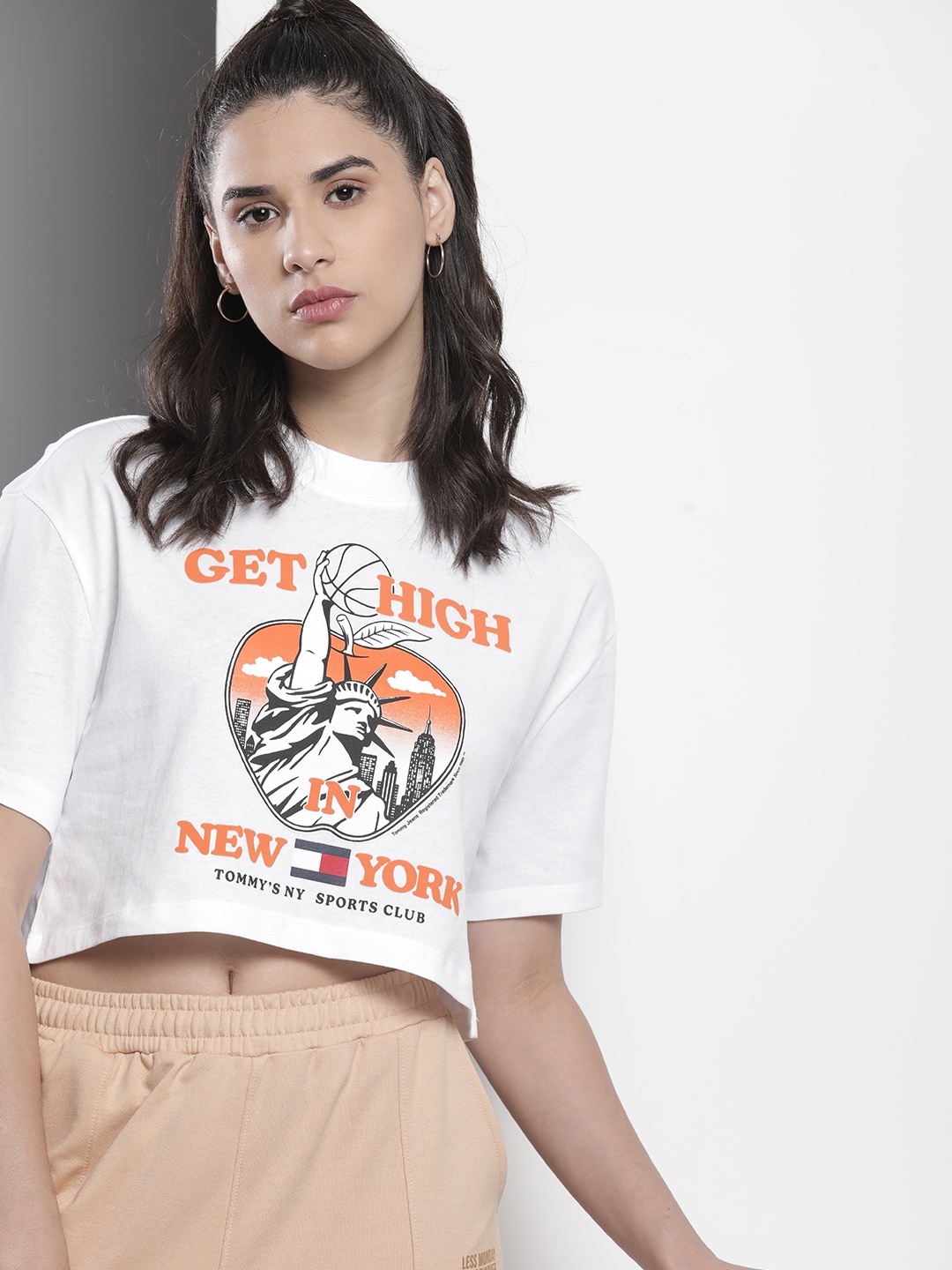 

Tommy Hilfiger Women Printed Pure Cotton T-shirt, White