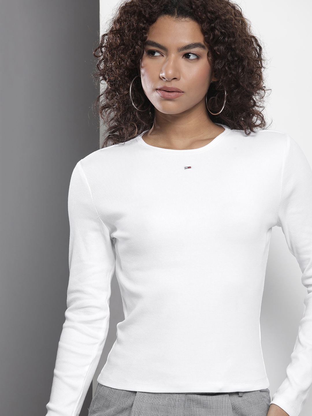 

Tommy Hilfiger Women Sustainable Long Sleeves Solid T-shirt, White