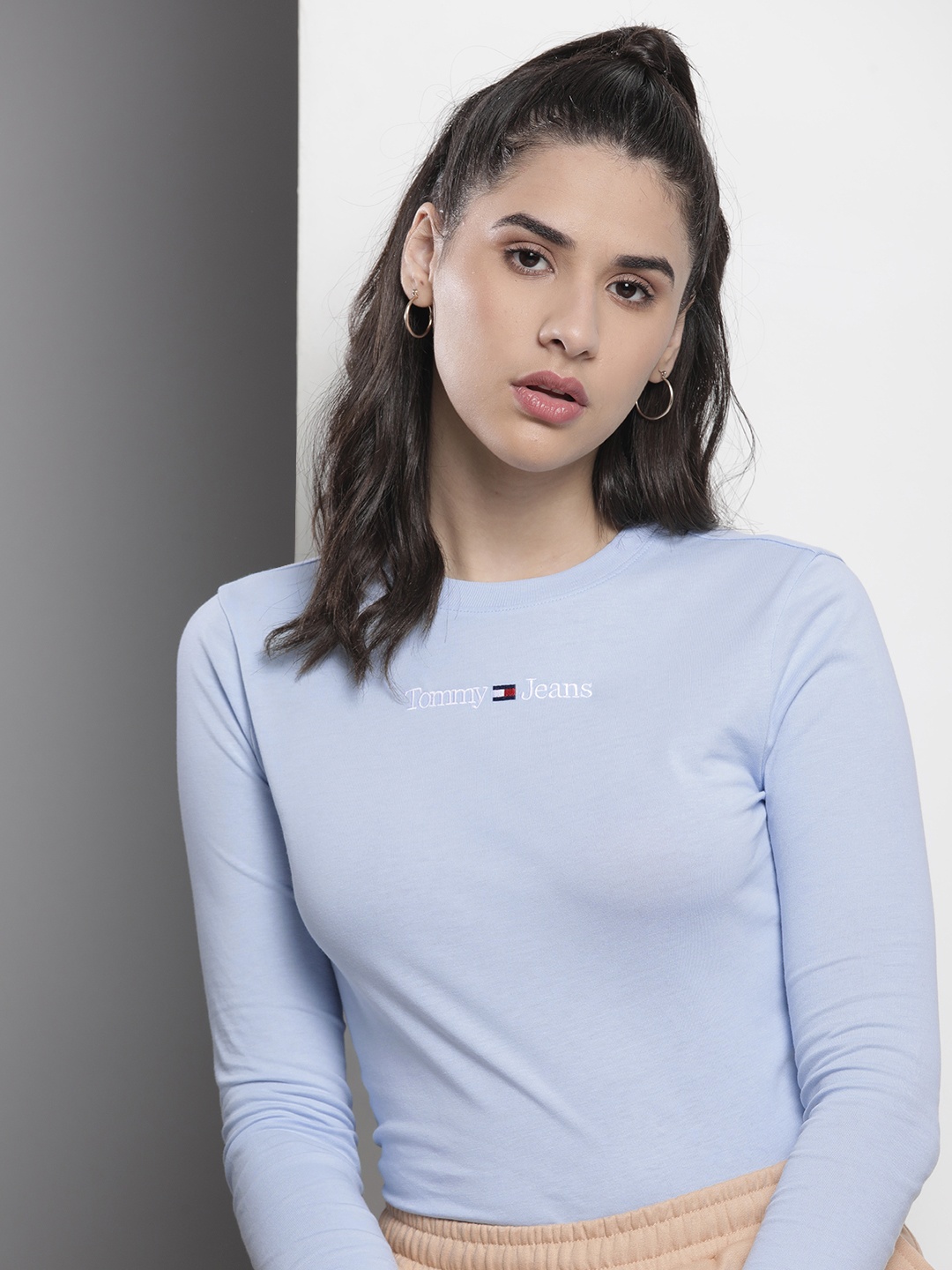

Tommy Hilfiger Women Brand Logo Pure Cotton Slim Fit T-shirt, Blue