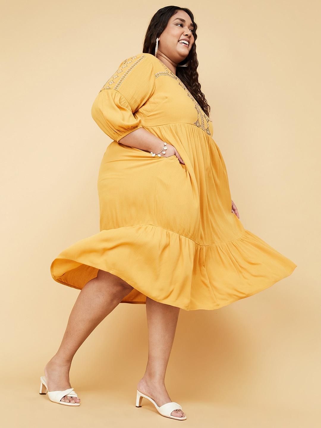 

max Plus Size Midi Dress, Mustard
