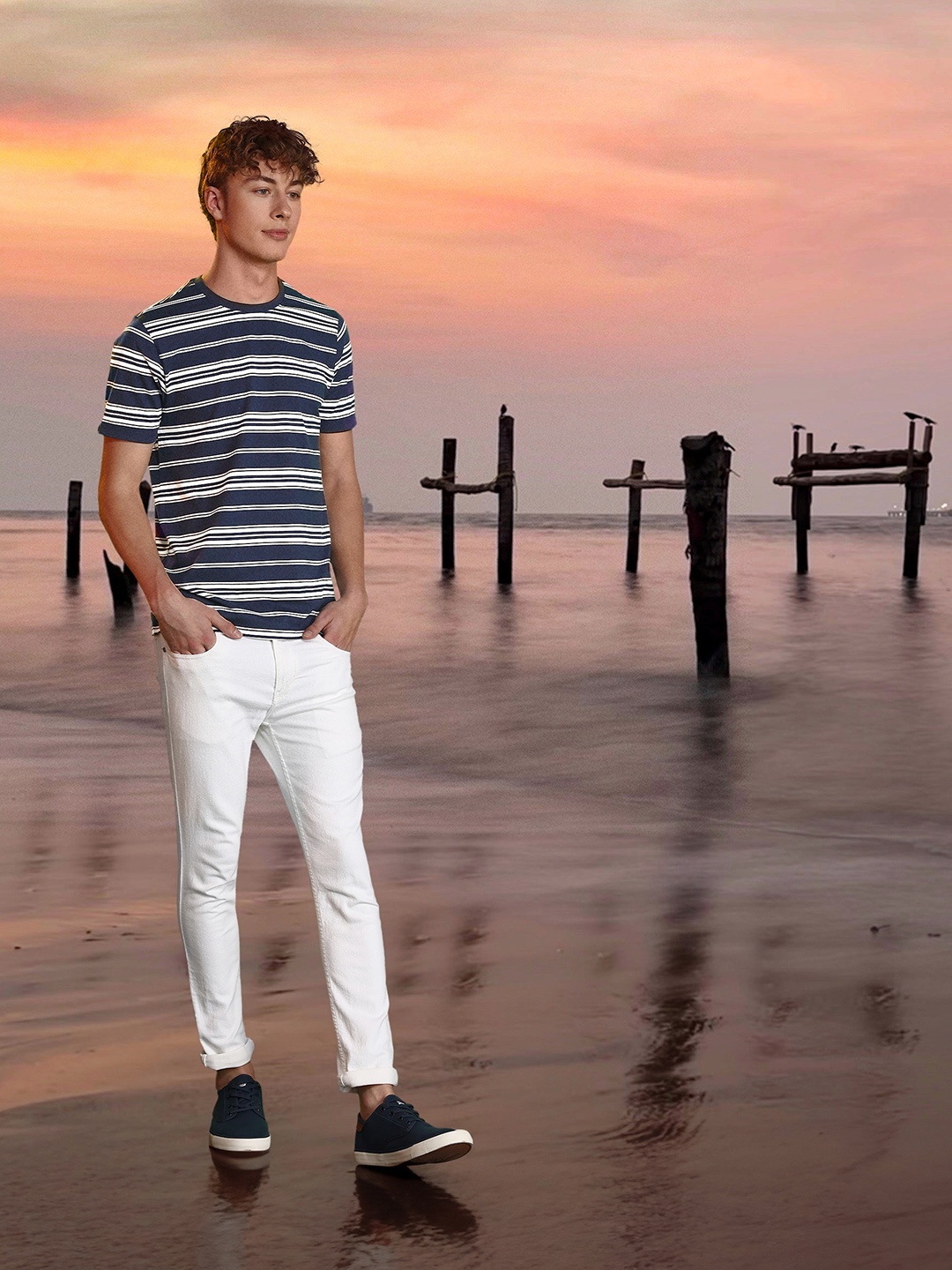 

Mast & Harbour Fresh Green Retro Streaks Striped T-shirt
