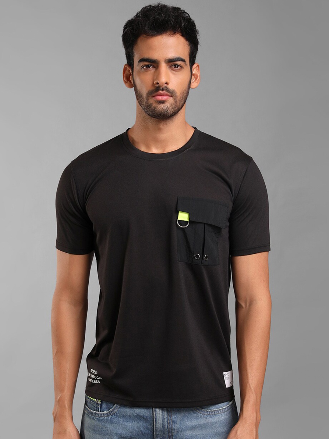 

KZ07 By Kazo Men Black Cotton T-shirt
