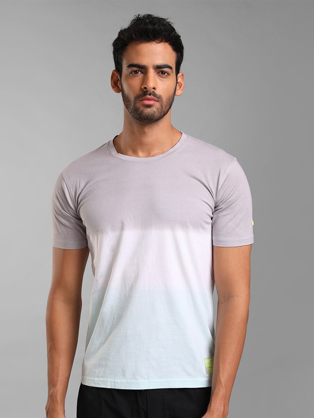 

KZ07 By Kazo Men Colourblocked Cotton T-shirt, Blue