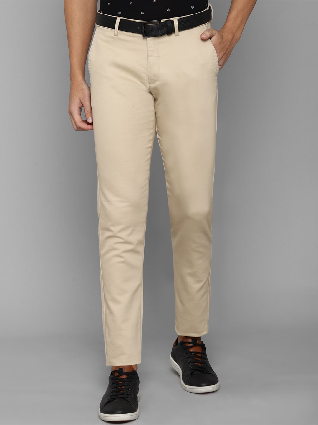 

Allen Solly Men Textured Slim Fit Trousers, Khaki