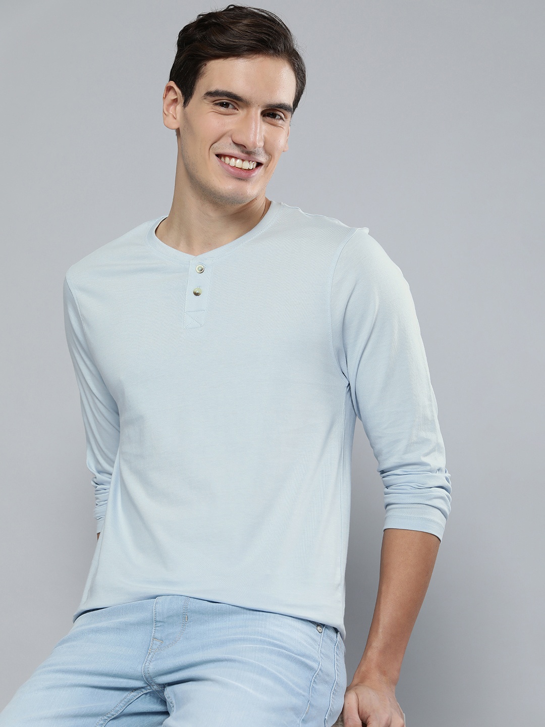 

Mast & Harbour Men Pure Cotton Solid Long Sleeves T-shirt, Blue