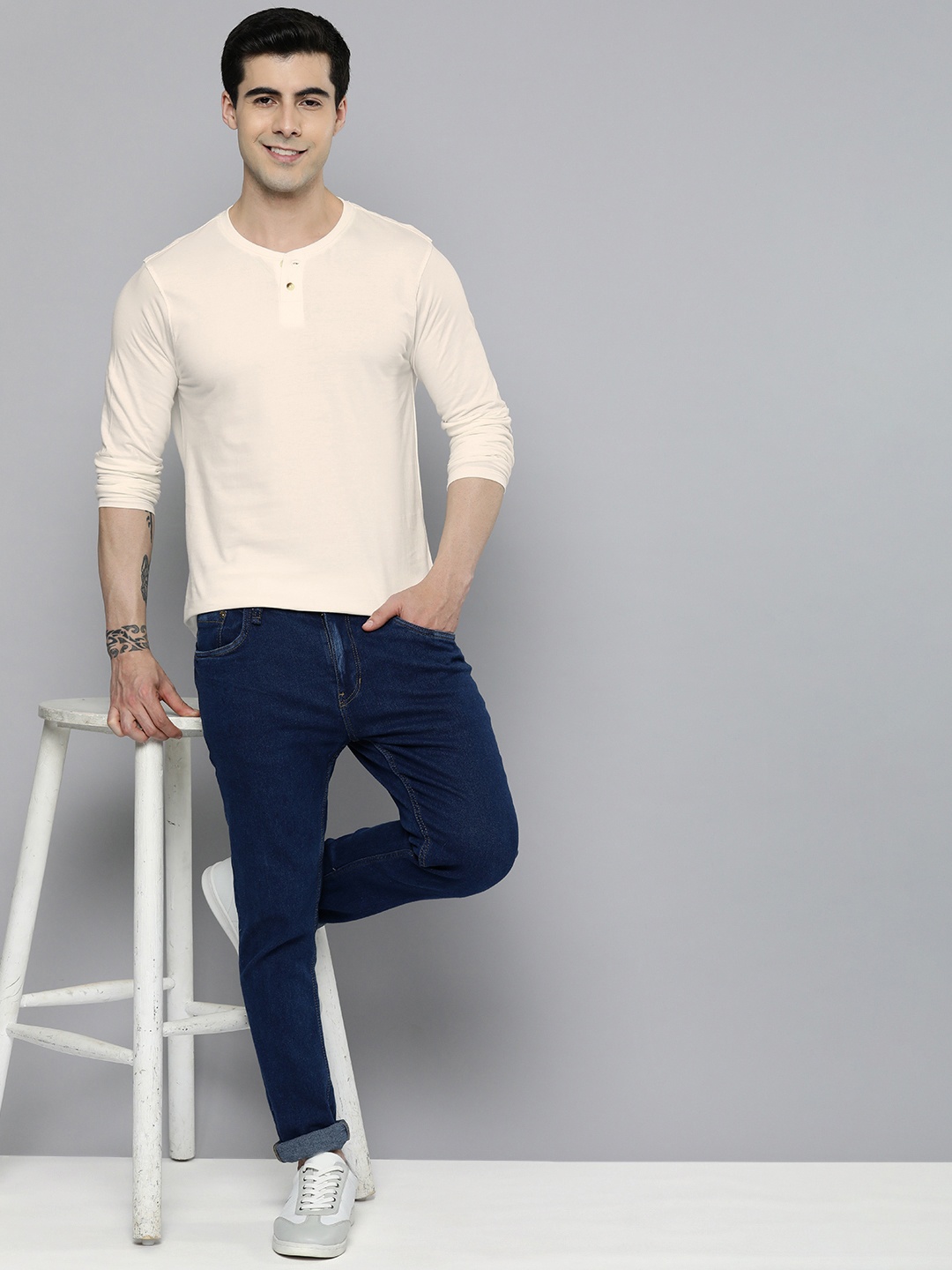 

Mast & Harbour Long Sleeves Pure Cotton T-shirt, White