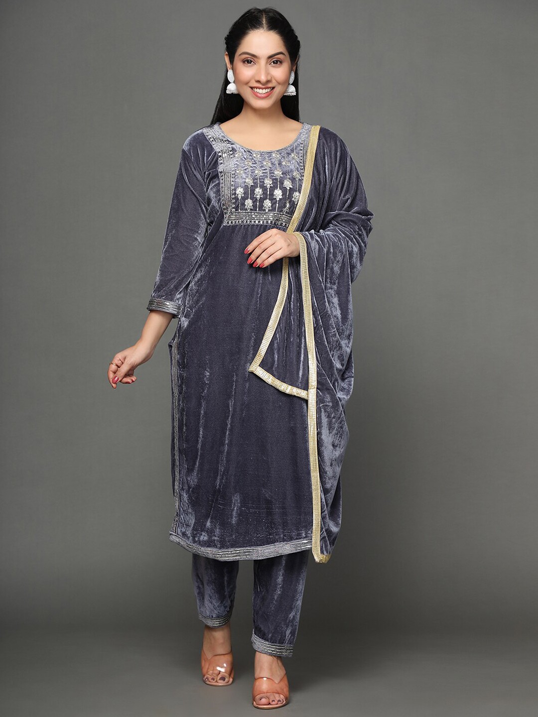 

Ziva Fashion Ethnic Motifs Embroidered Sequinned Velvet Kurta with Trousers & With Dupatta, Grey
