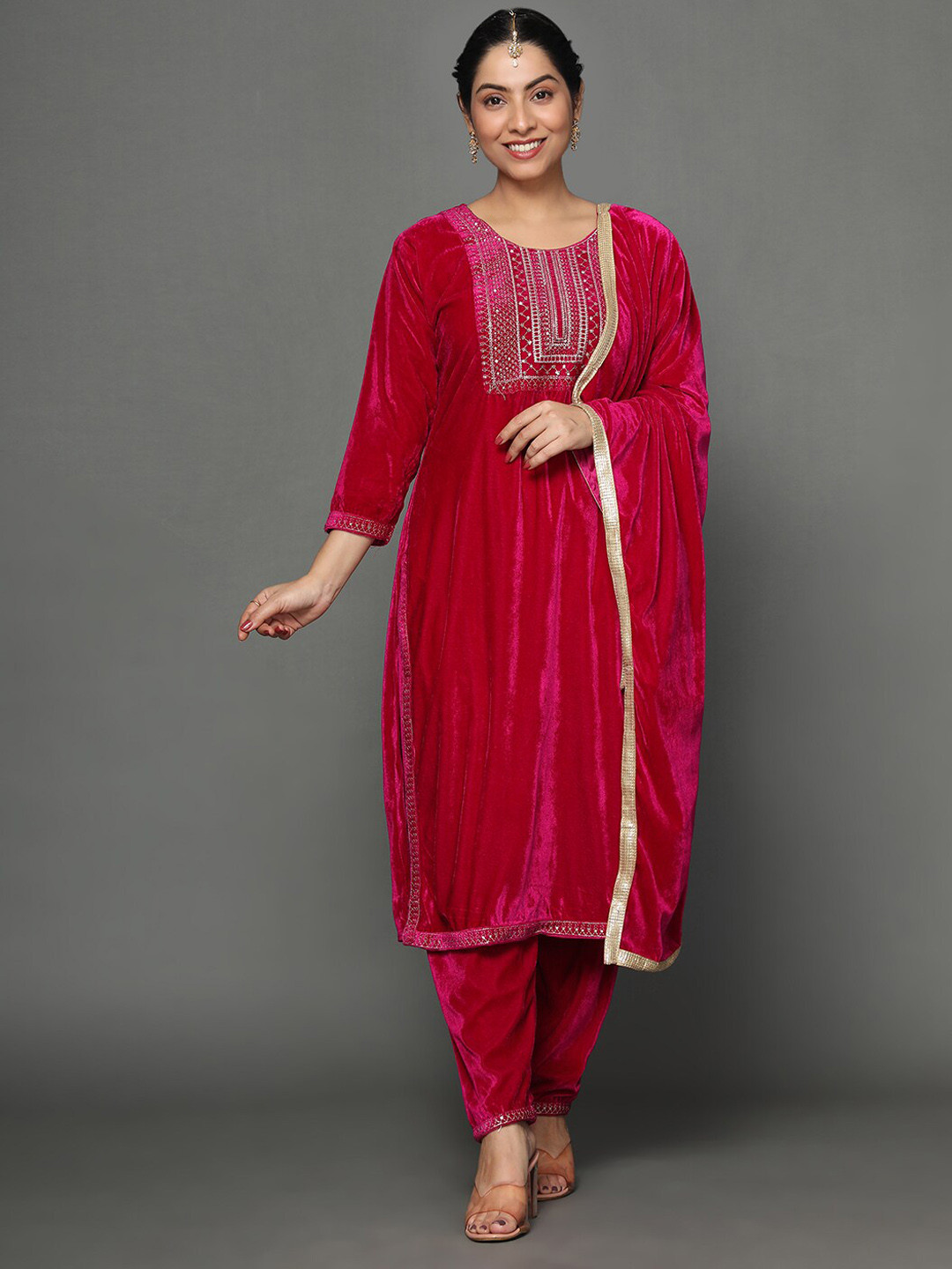 

Ziva Fashion Women Embroidered Sequinned Velvet Kurta with Trousers & With Dupatta, Pink