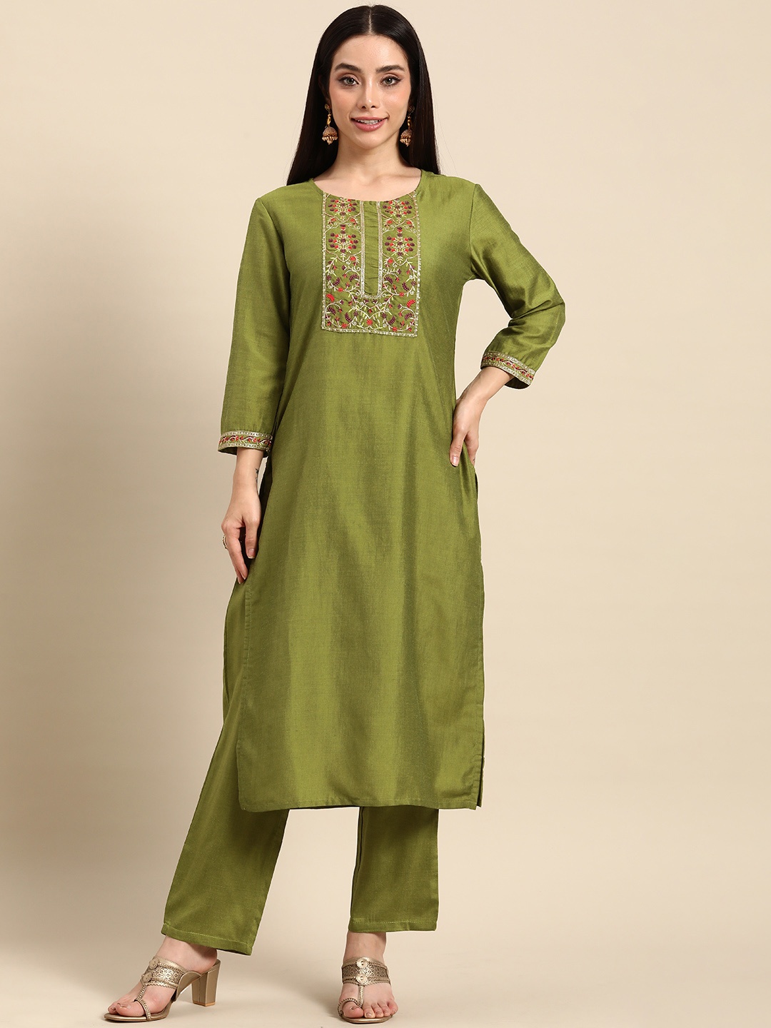 

all about you Women Ethnic Motifs Embroidered Sequinned Kurta With Trousers, Green