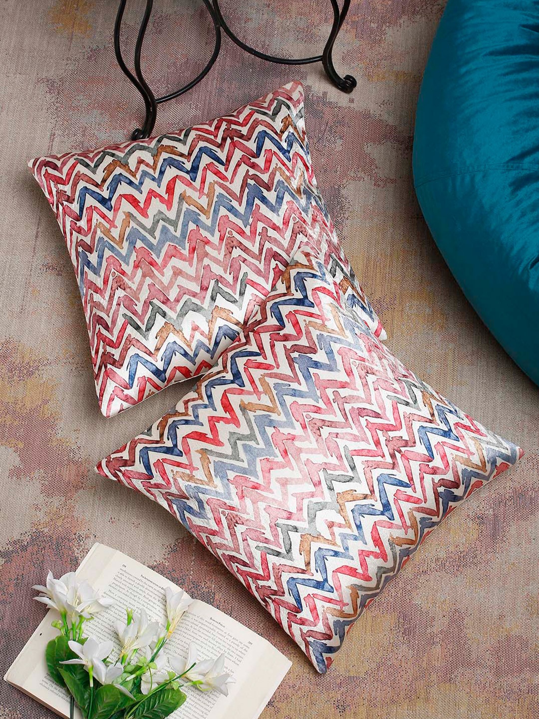 

SOKNACK Set of 2 Geometric Velvet Square Cushion Covers, White