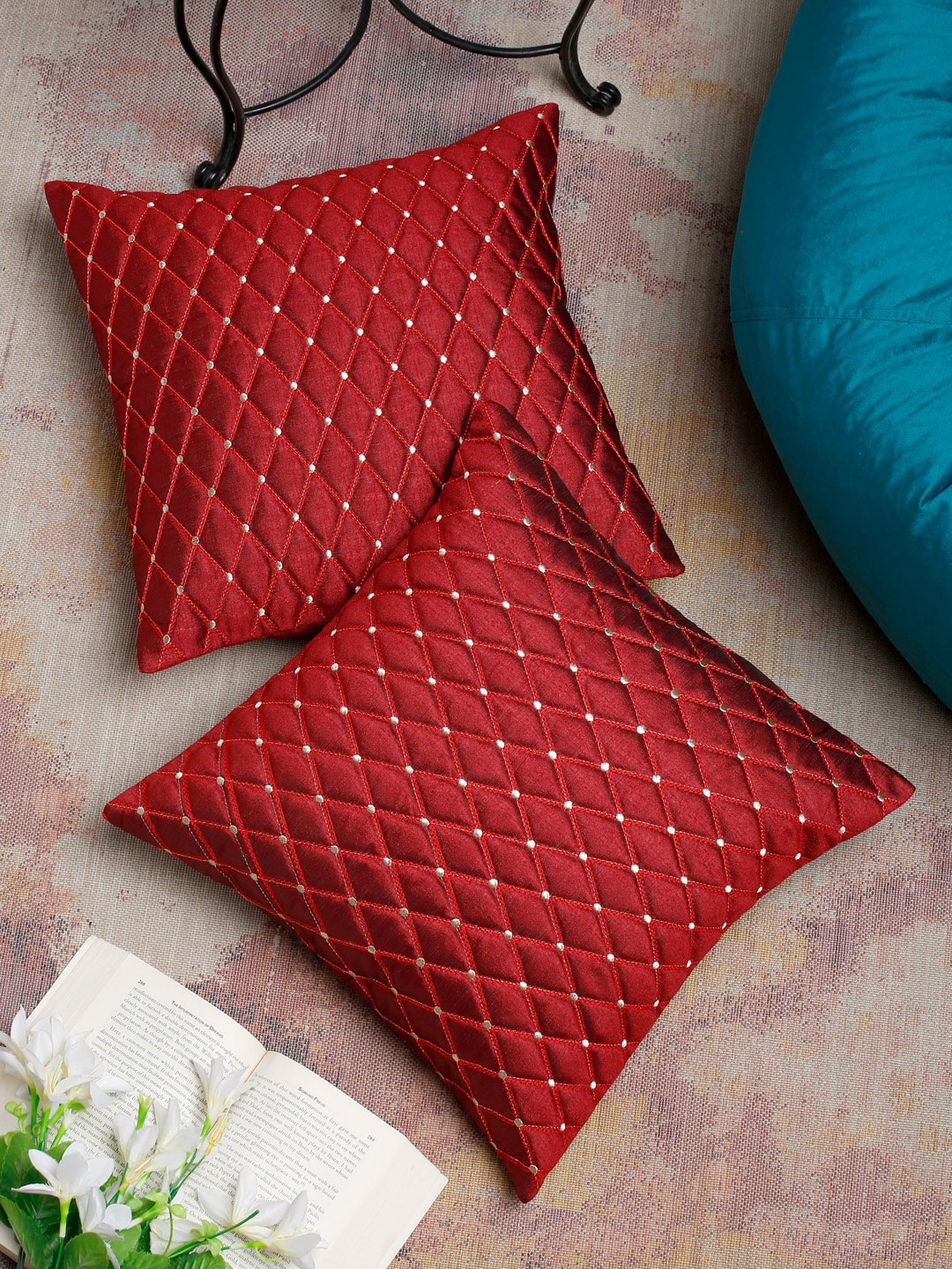 

SOKNACK Maroon Set of 2 Embroidered Square Cushion Covers