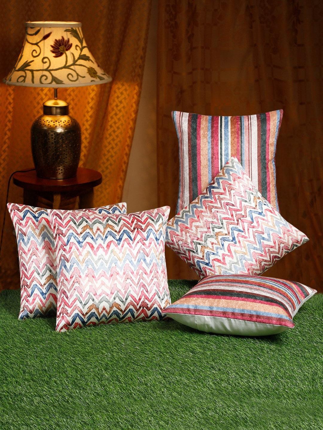 

SOKNACK White & Pink Set of 5 Geometric Velvet Square Cushion Covers