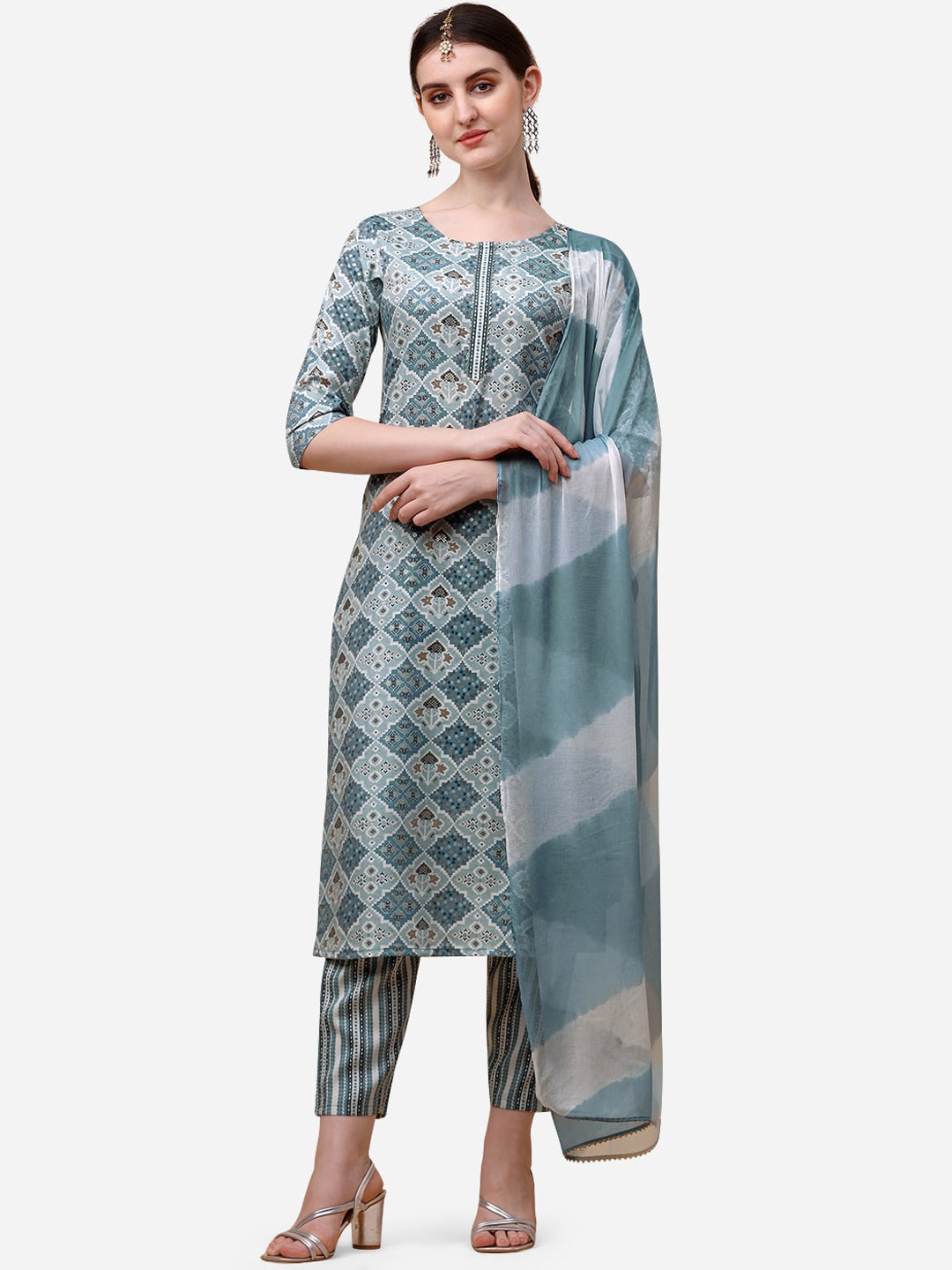 

Berrylicious Floral Printed Kurta with Trousers & Dupatta, Blue