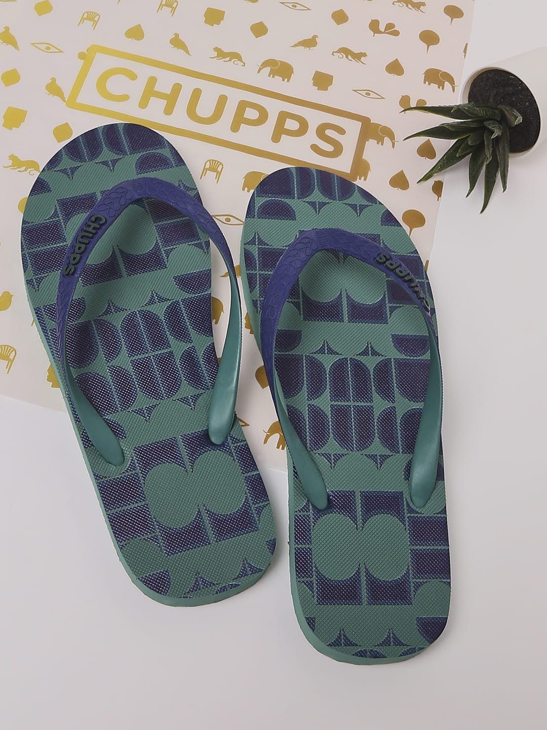 

CHUPPS Women Green & Blue Printed Rubber Thong Flip-Flops