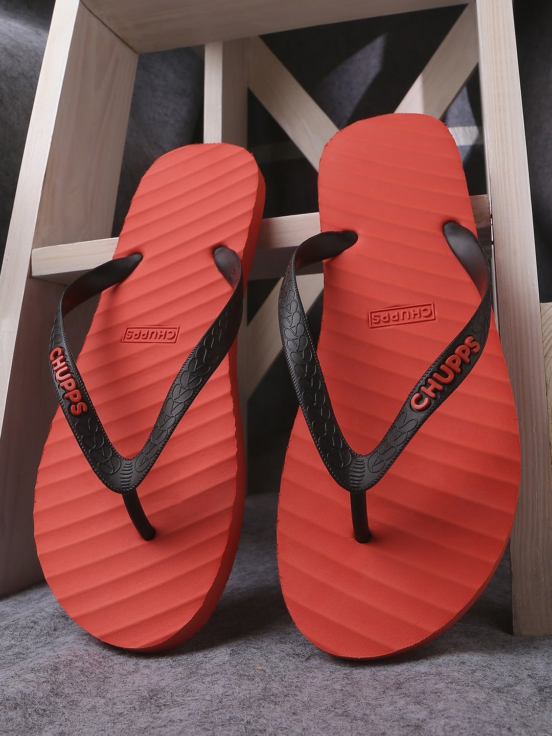 

CHUPPS Women Rubber Thong Flip-Flops, Coral
