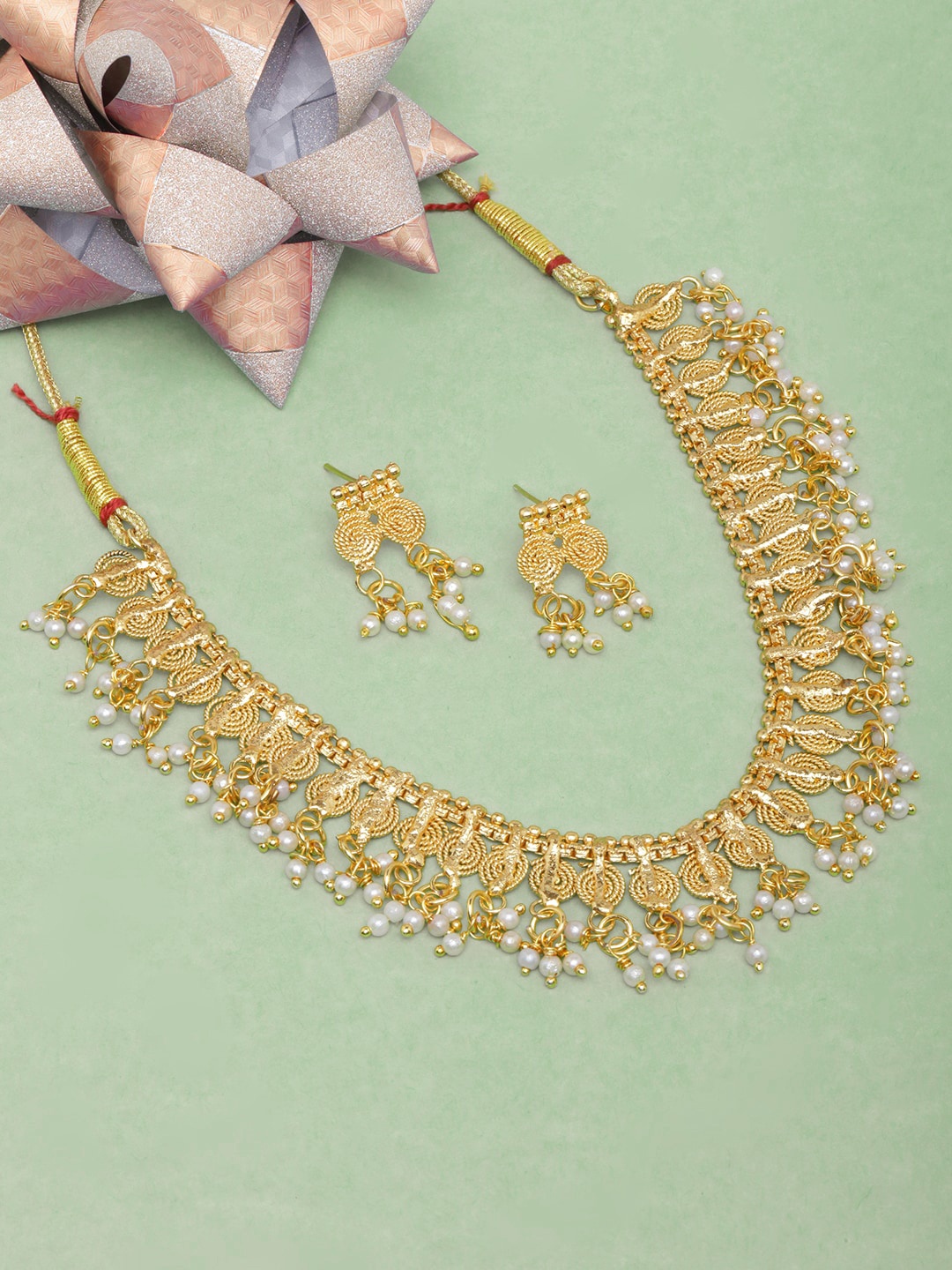 

DIVA WALK Gold-Plated Beaded Jewellery Set