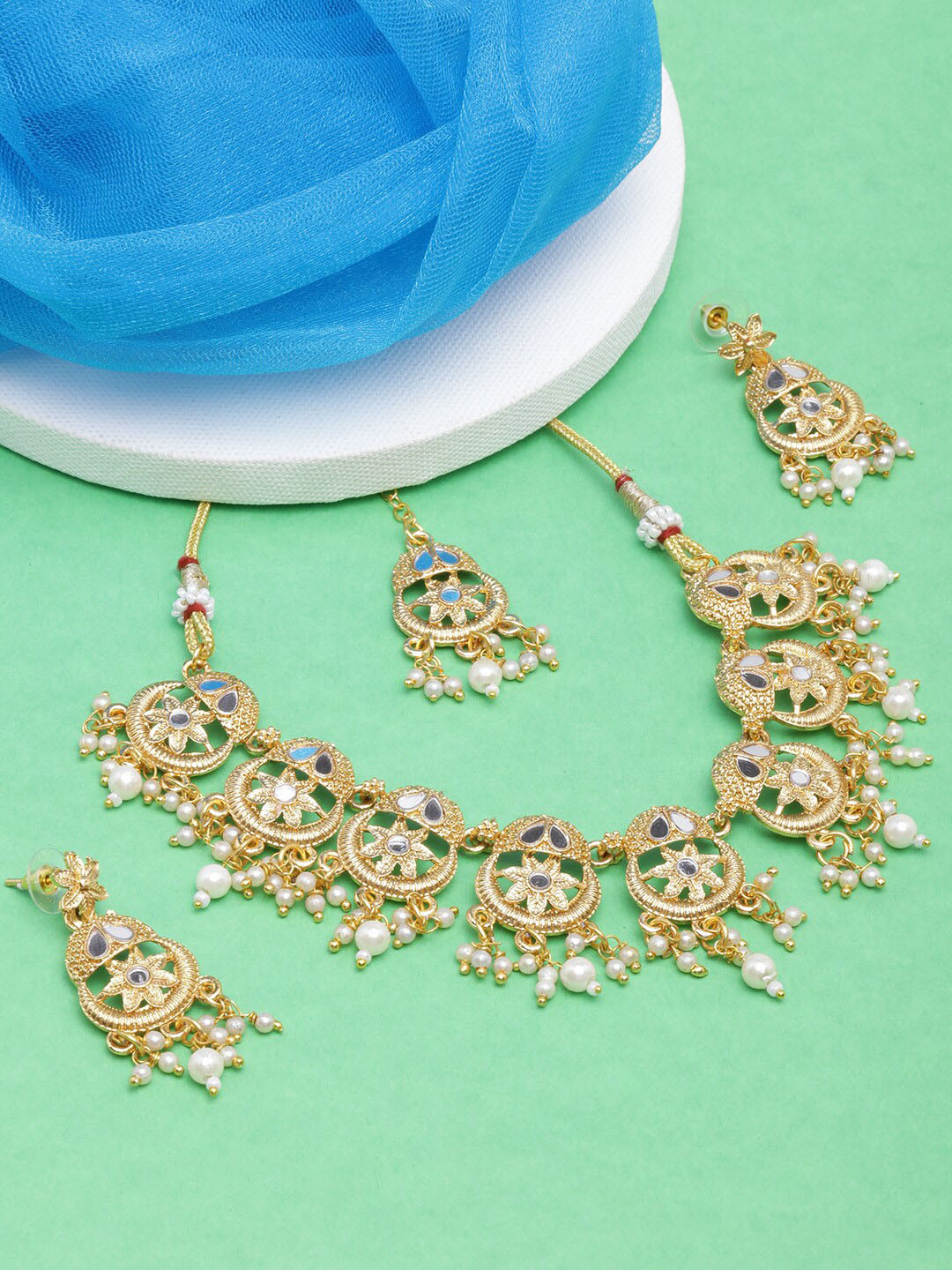 

DIVA WALK Gold-Plated Studded Jewellery Set