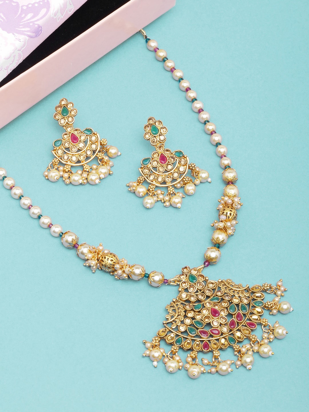 

DIVA WALK Gold-Plated Studded Jewellery Set