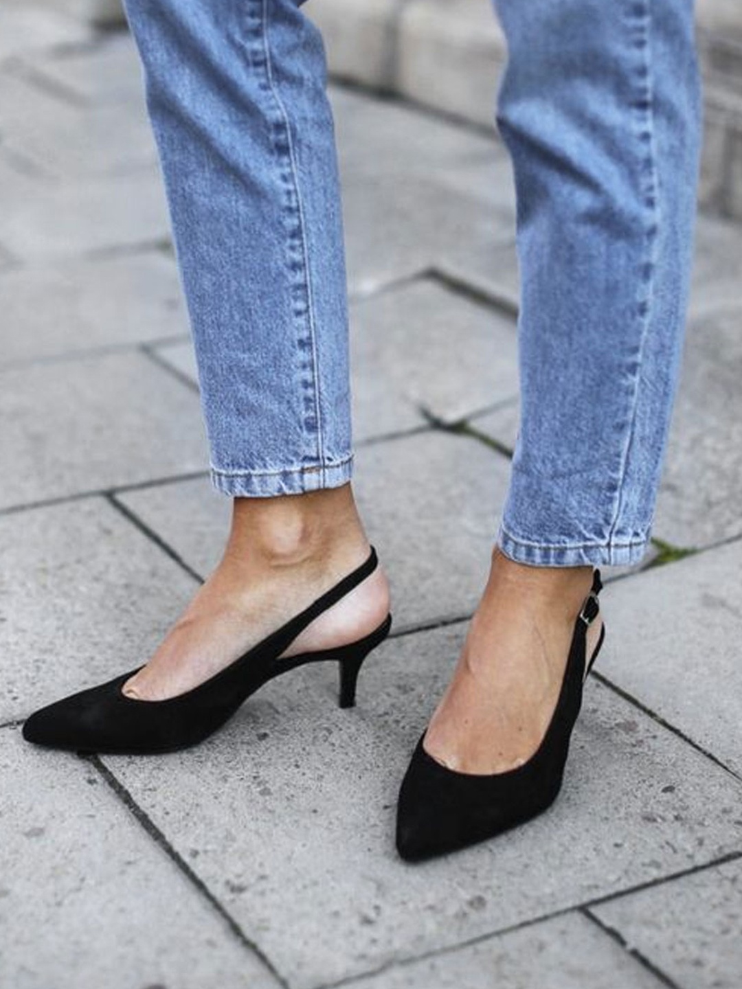 

Shoetopia Women Suede Mules, Black