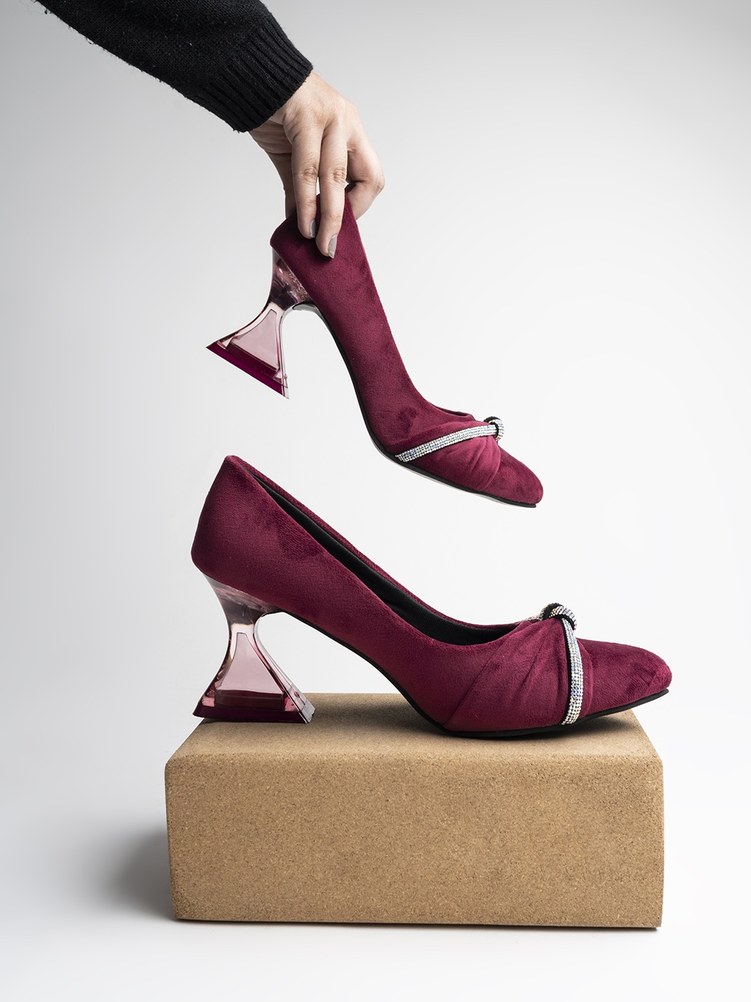 

Shoetopia Women Suede Block Pumps, Maroon