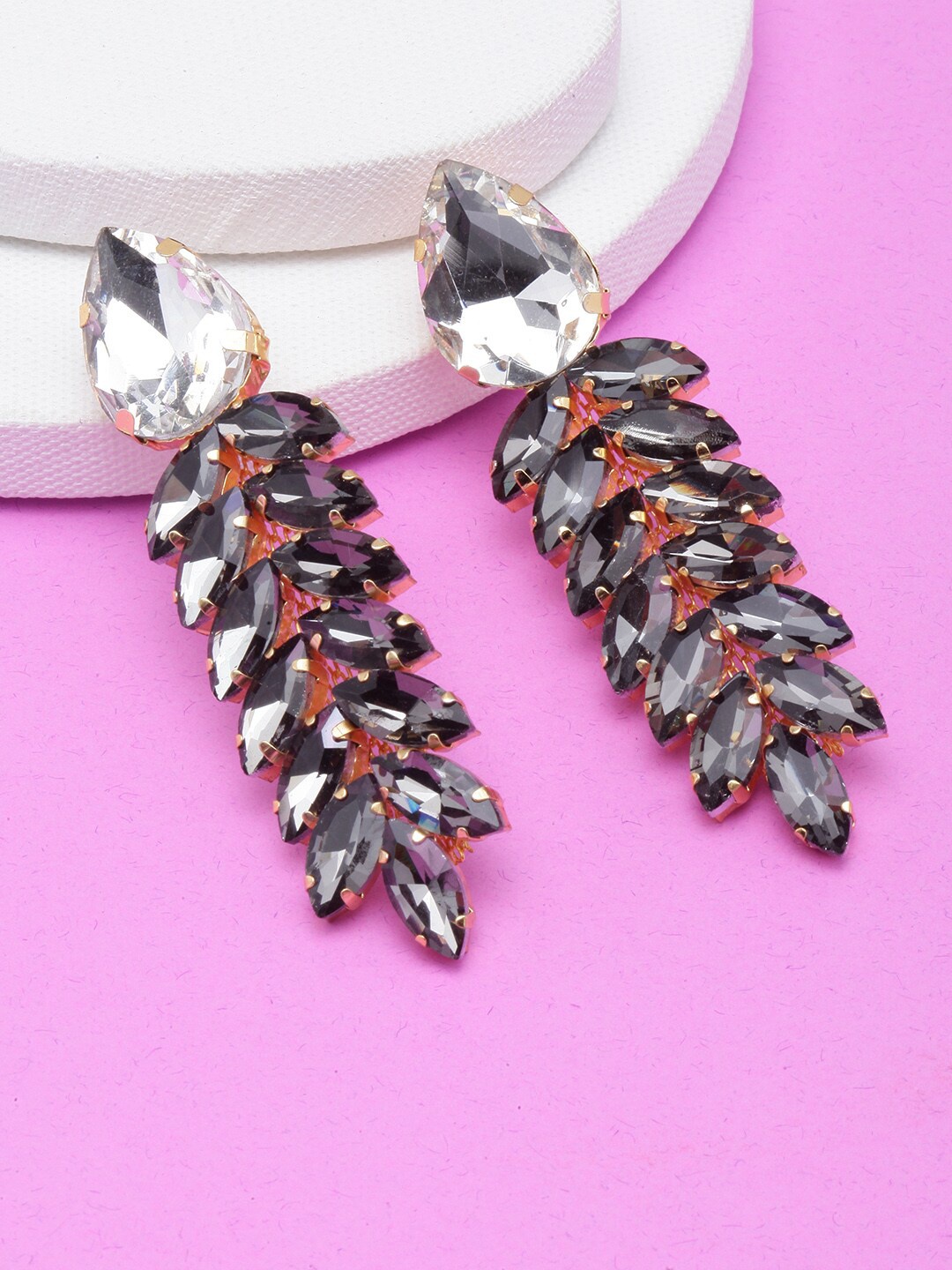 

DIVA WALK Leaf Shaped Gold-Plated Drop Earrings