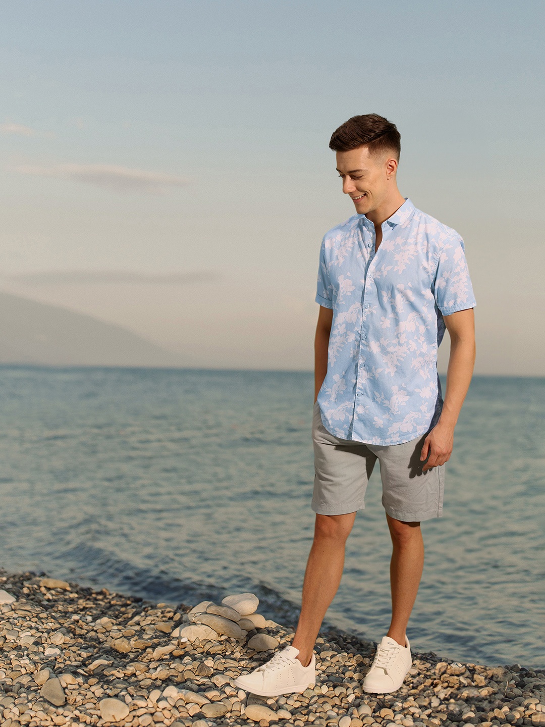

Mast & Harbour Floral Printed Pure Cotton Casual Shirt, Blue