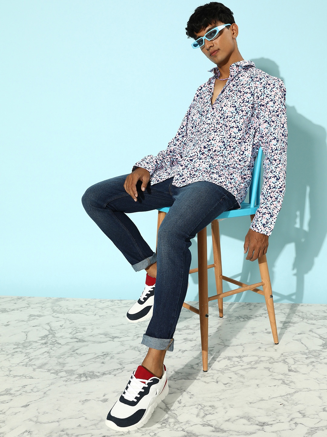 

Mast & Harbour Men Navy Blue Pure Cotton Love Is In The Air Flower Power Casual Shirt