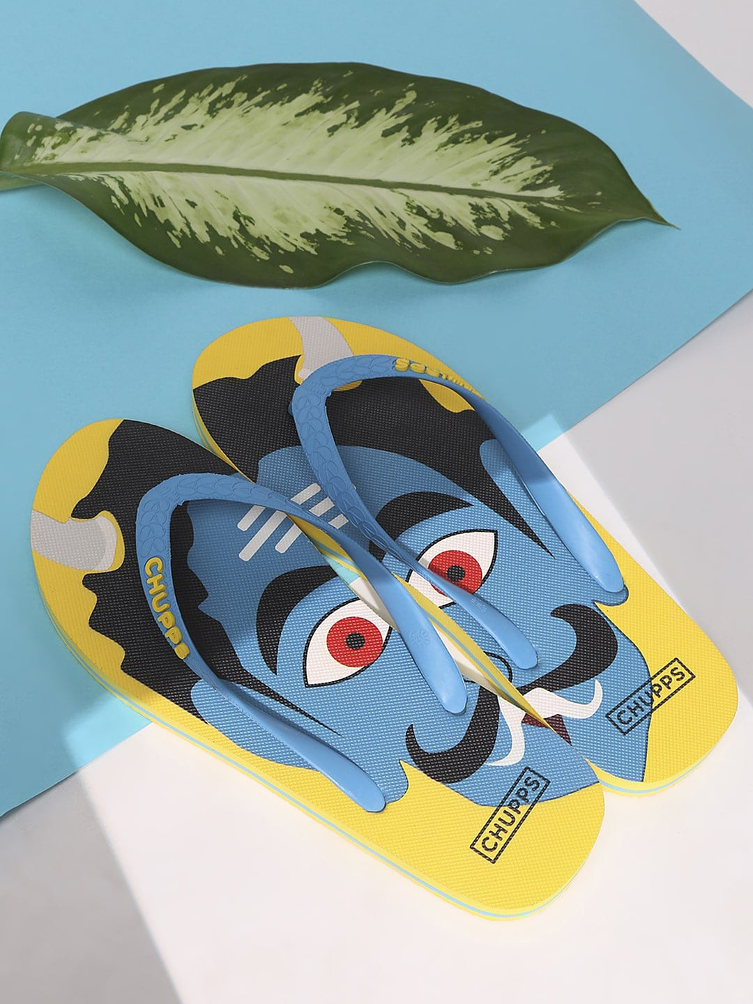 

CHUPPS Men Yellow & Blue Printed Rubber Thong Flip-Flops