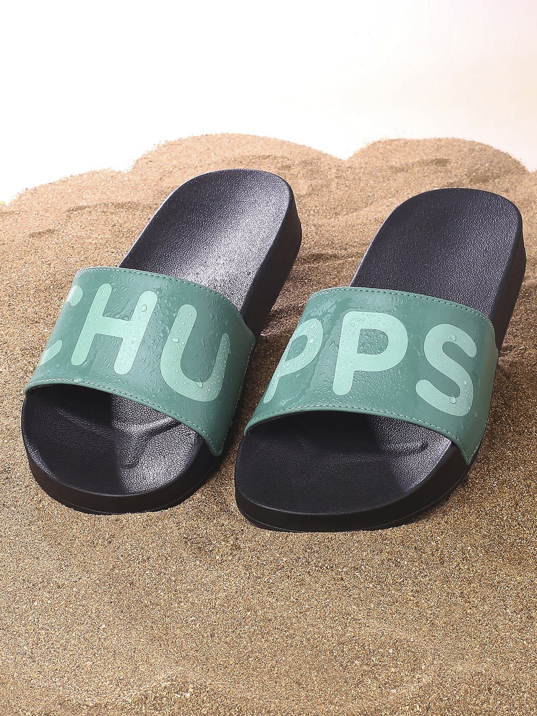 

CHUPPS Men Printed Rubber Sliders, Green
