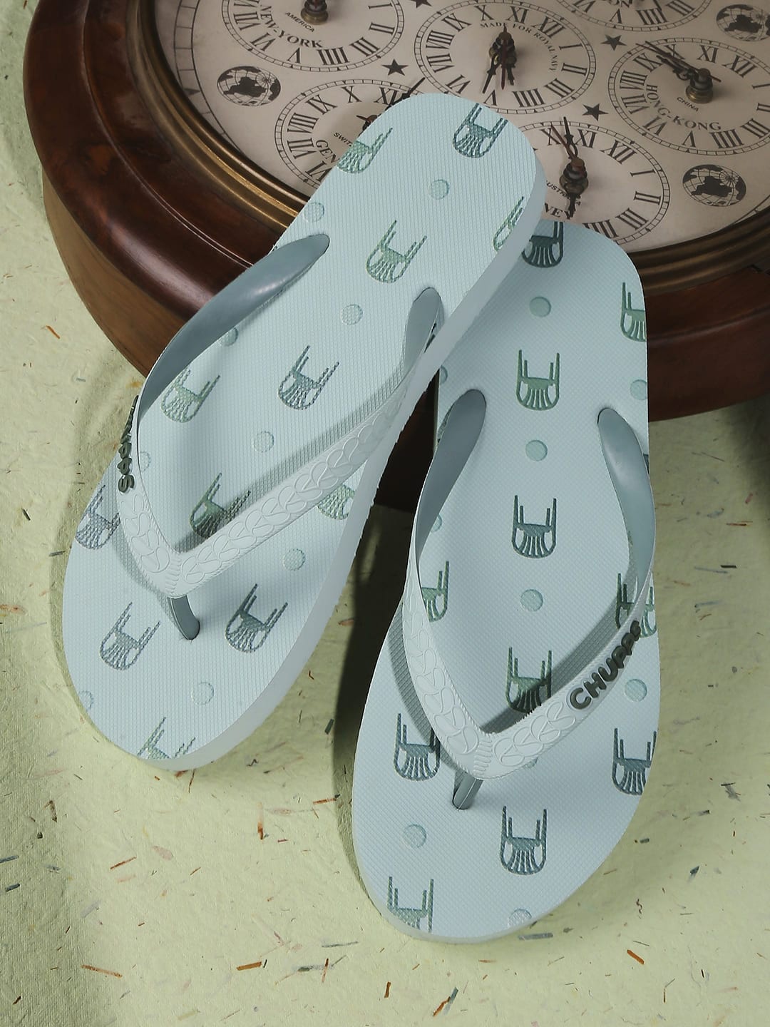 

CHUPPS Men Printed Rubber Thong Flip-Flops, Grey