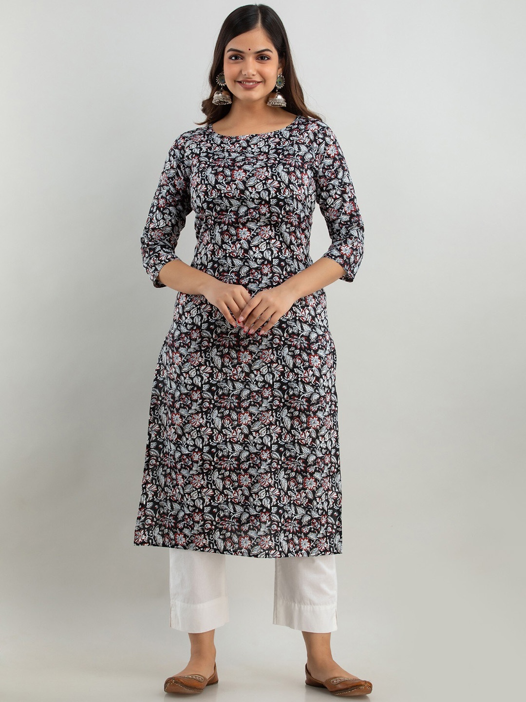 

Women Touch Floral Printed A-Line Regular Kurta, Black