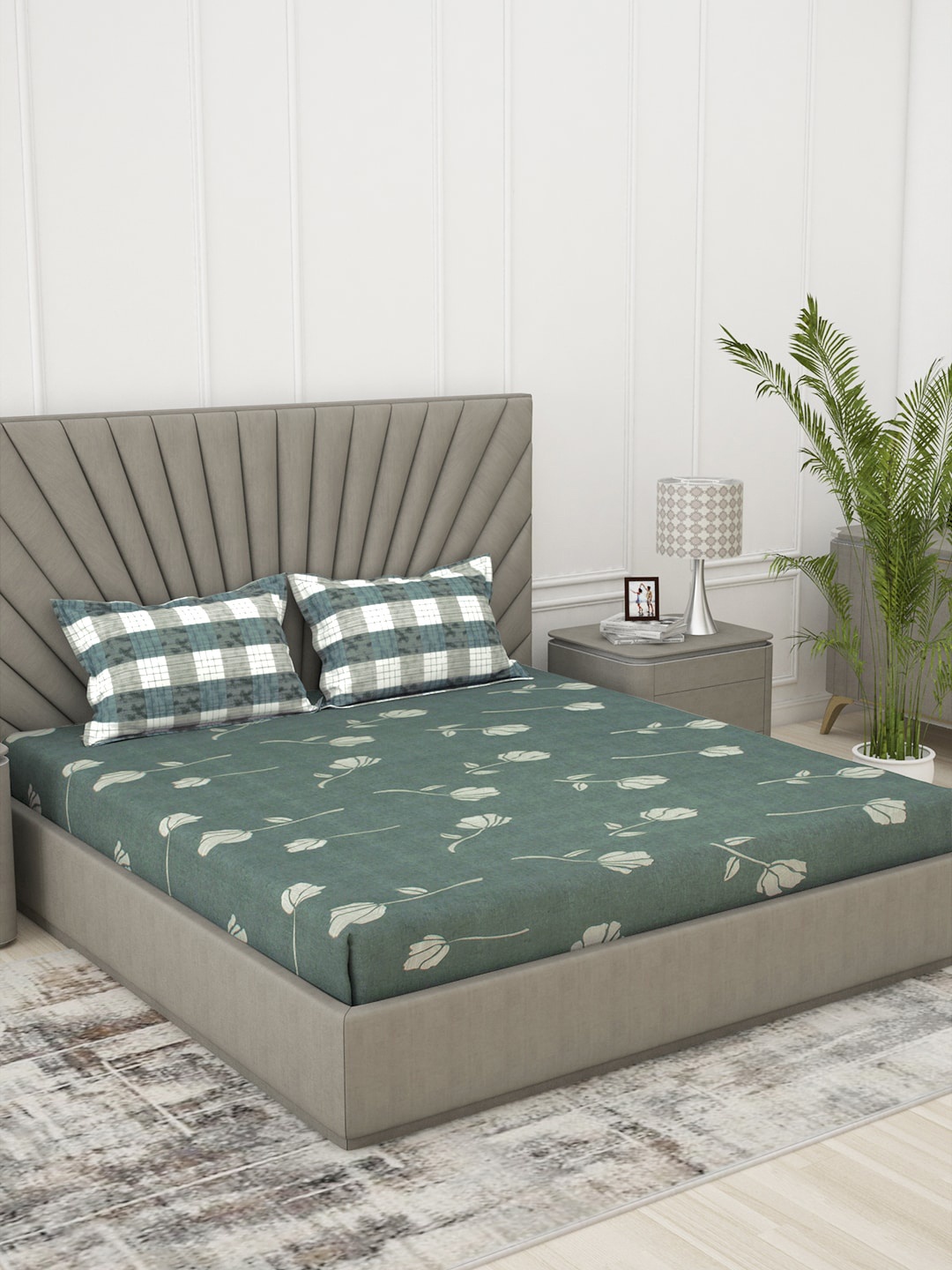 

Story@home Green & Beige Floral 186 TC Cotton Queen Bedsheet with 2 Pillow Covers