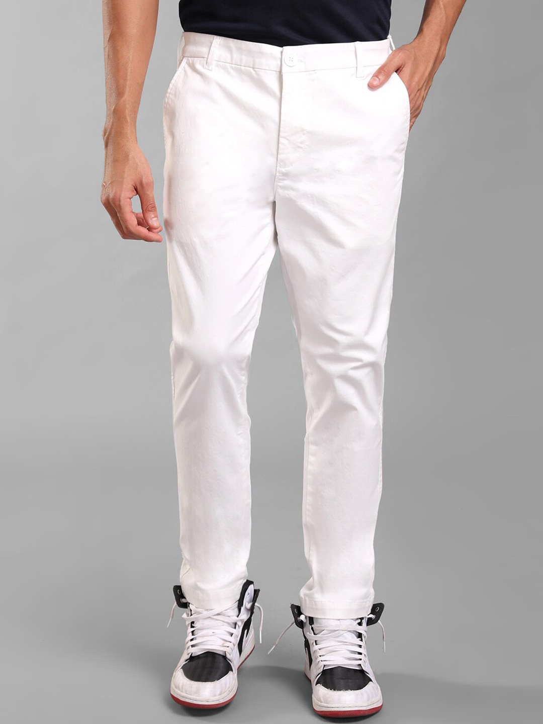 

KZ07 By Kazo Men High-Rise Cotton Trousers, White