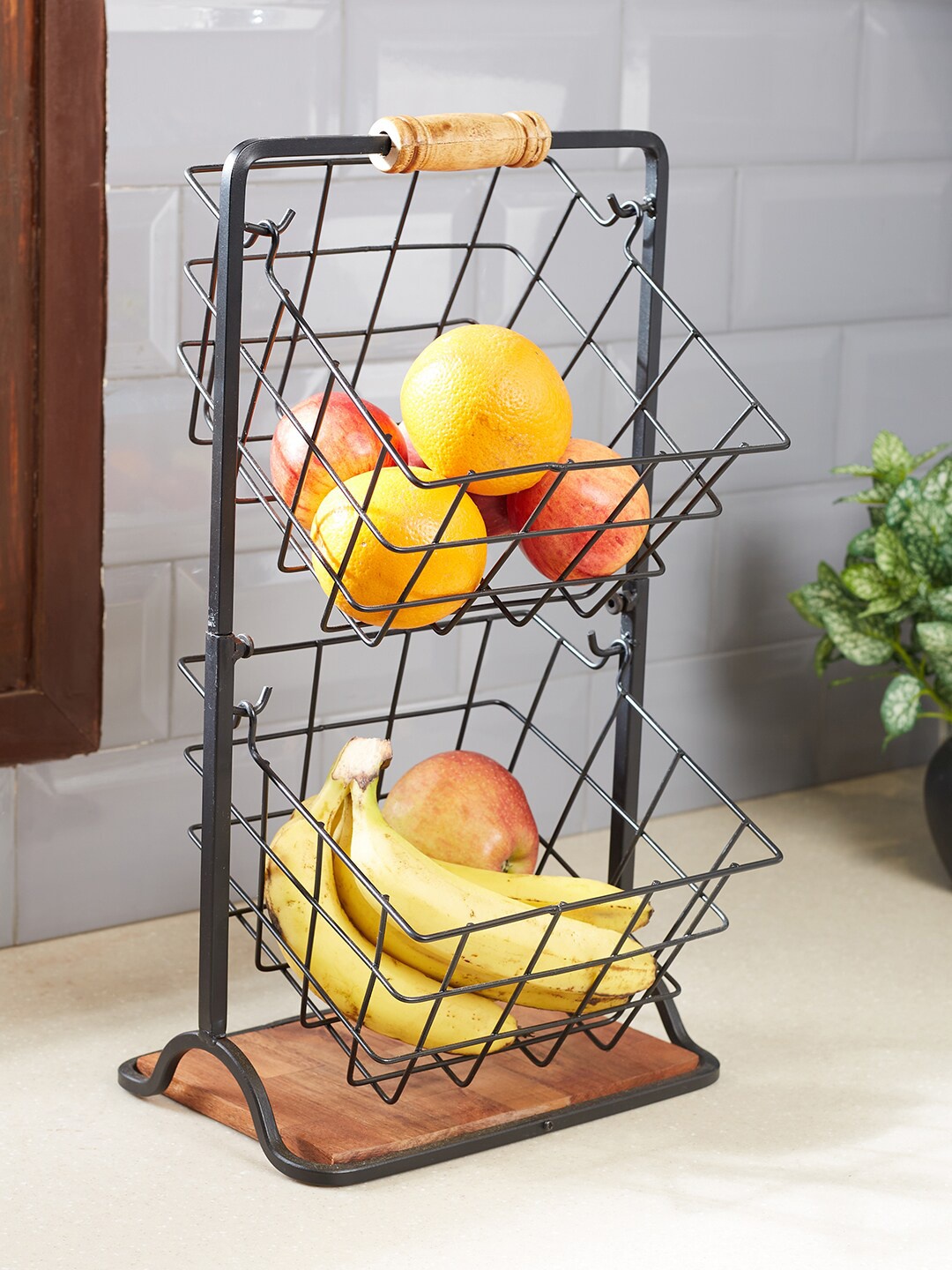 

HomeTown Lattice Black Textured Two-Tier Food & Vegetable Basket