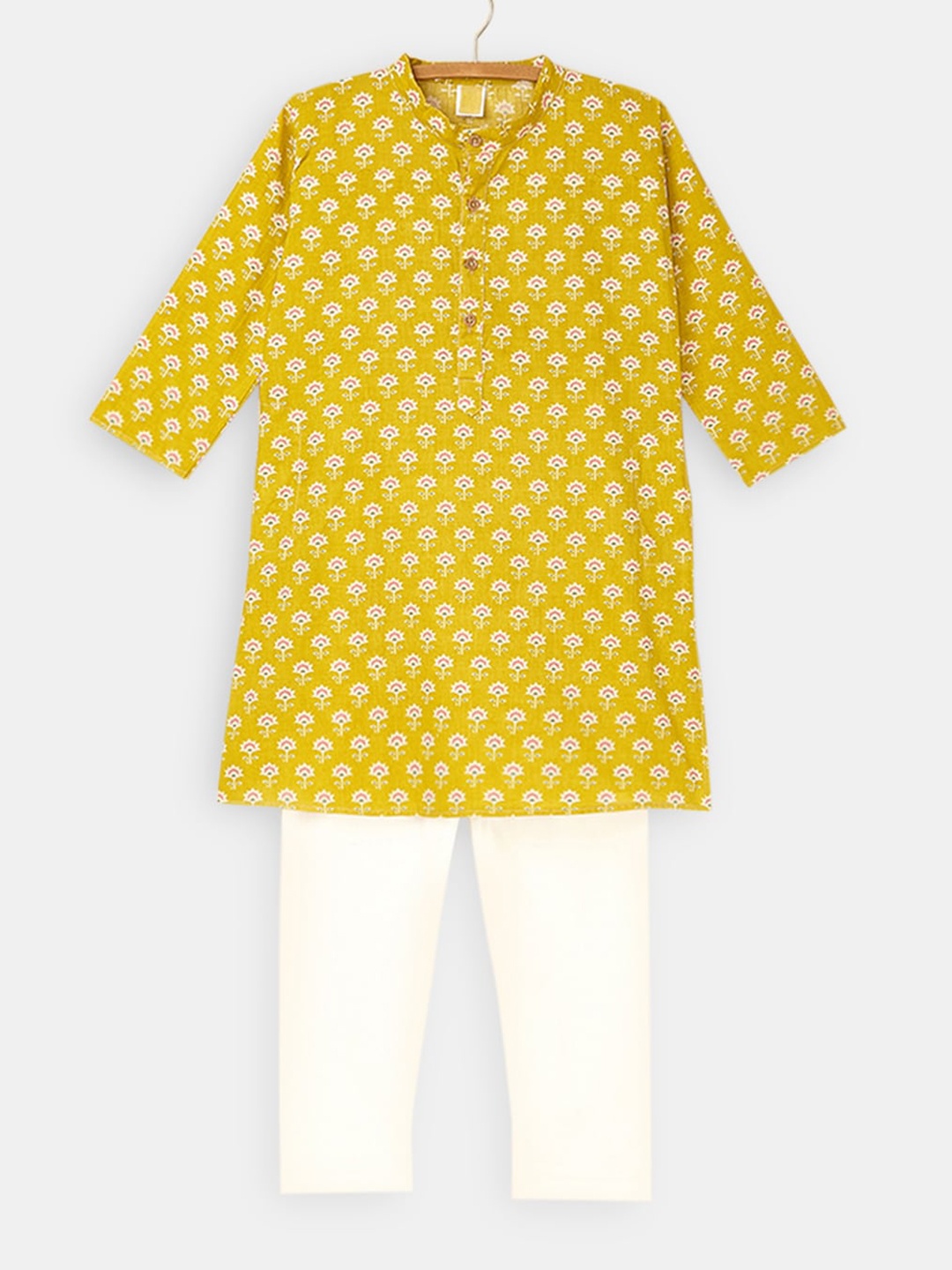 

Hopscotch Boys Ethnic Motifs Printed Pure Cotton Kurta with Pyjamas, Yellow