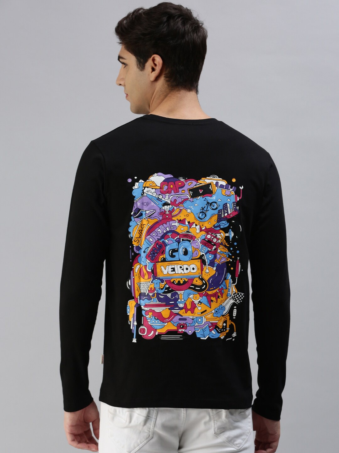 

VEIRDO Men Printed Cotton T-shirt, Black