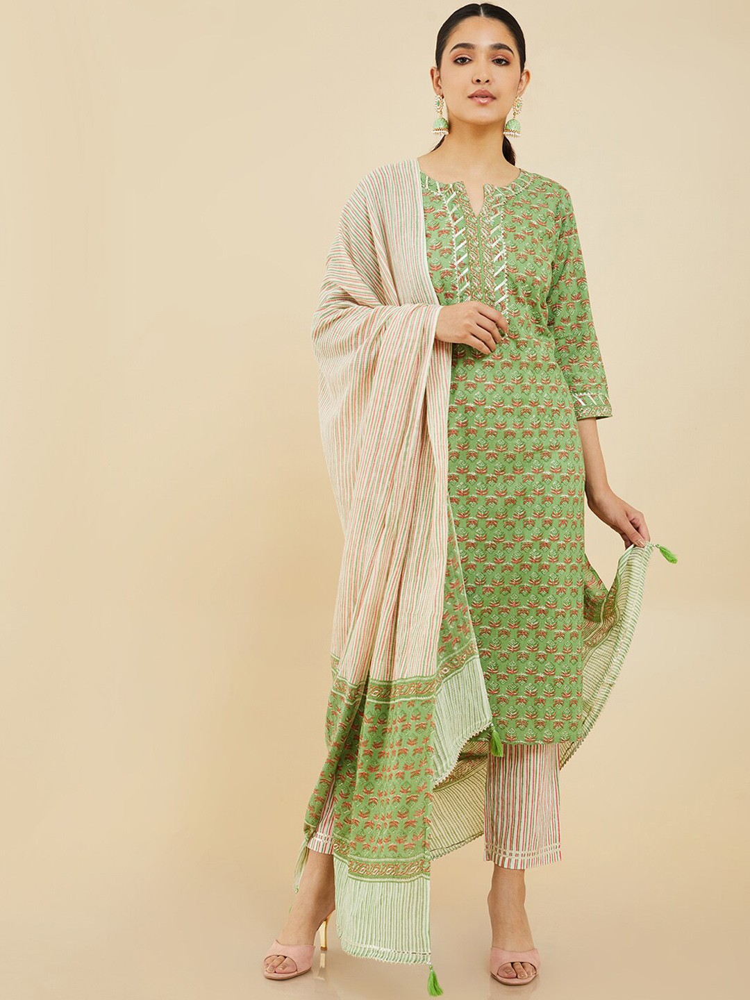 

Soch Women Green Floral Printed Pure Cotton Kurta with Trousers & Dupatta