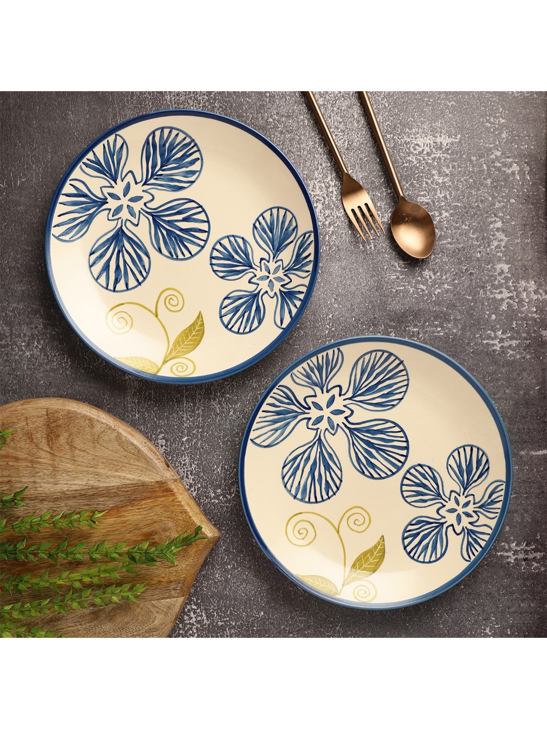 

The Decor Mart Beige & Blue 2 Pieces Floral Printed Ceramic Glossy Plates