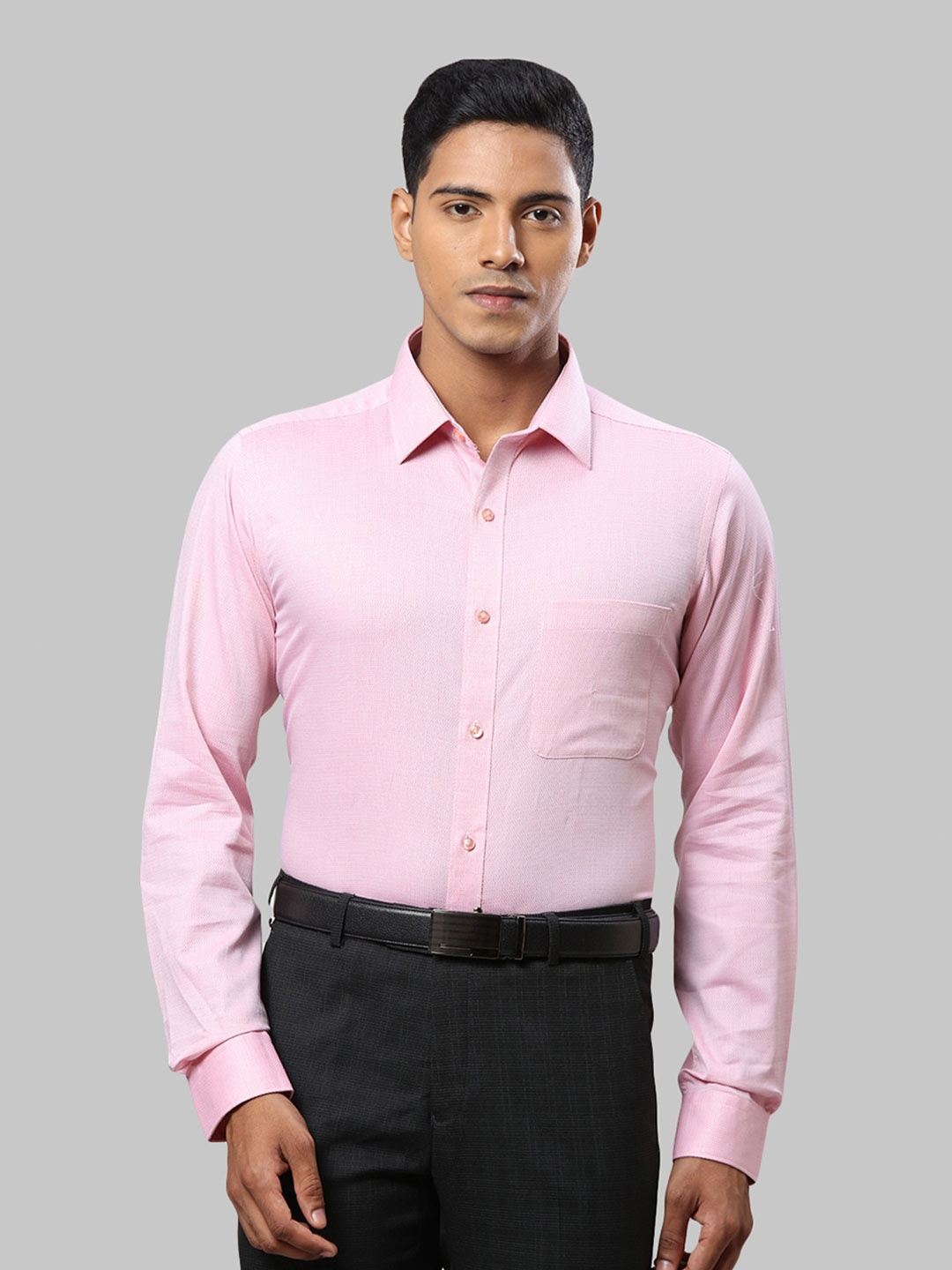 

Raymond Men Slim Fit Cotton Formal Shirt, Pink