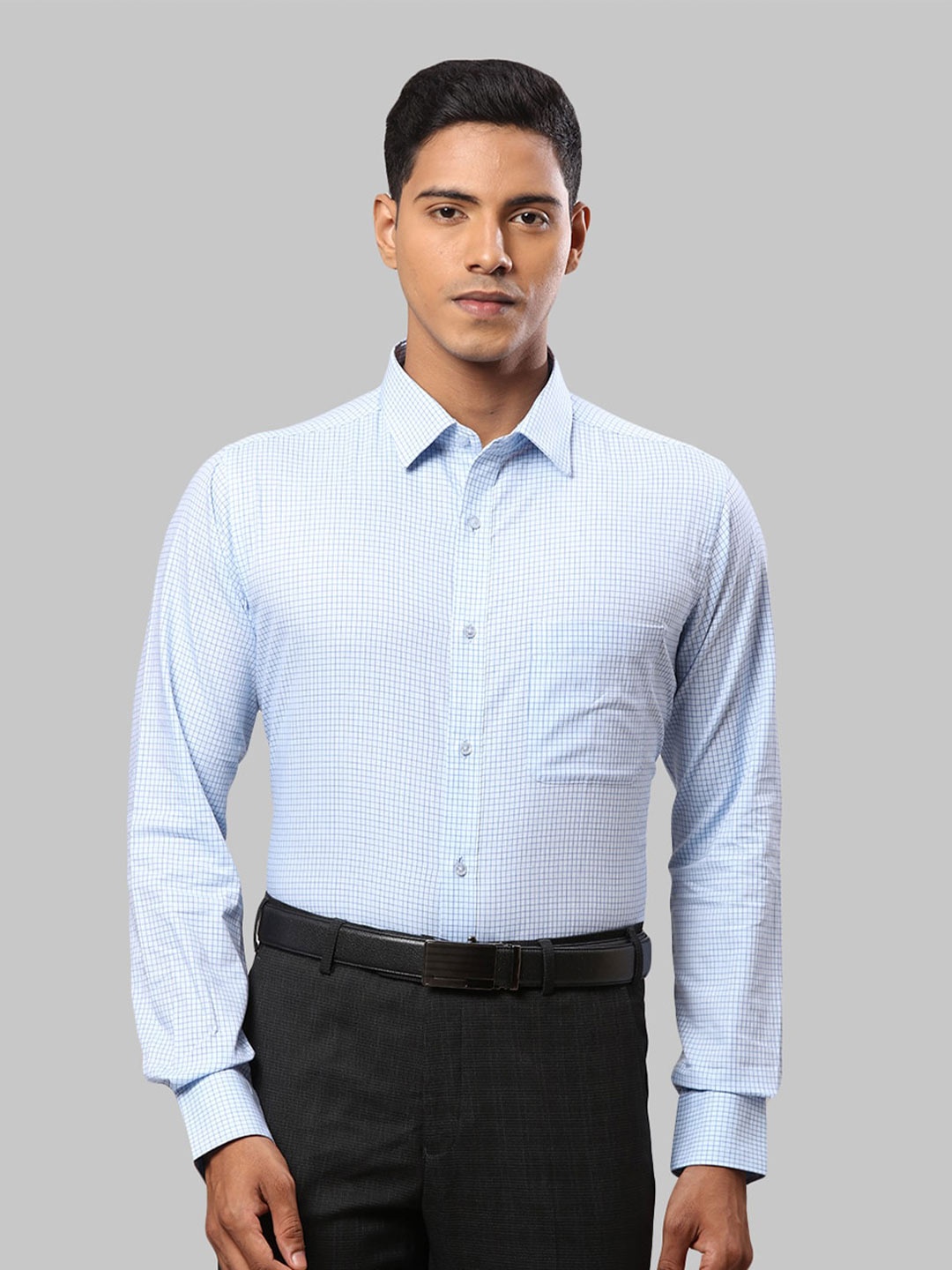 

Raymond Men Slim Fit Micro Checks Checked Cotton Formal Shirt, Blue