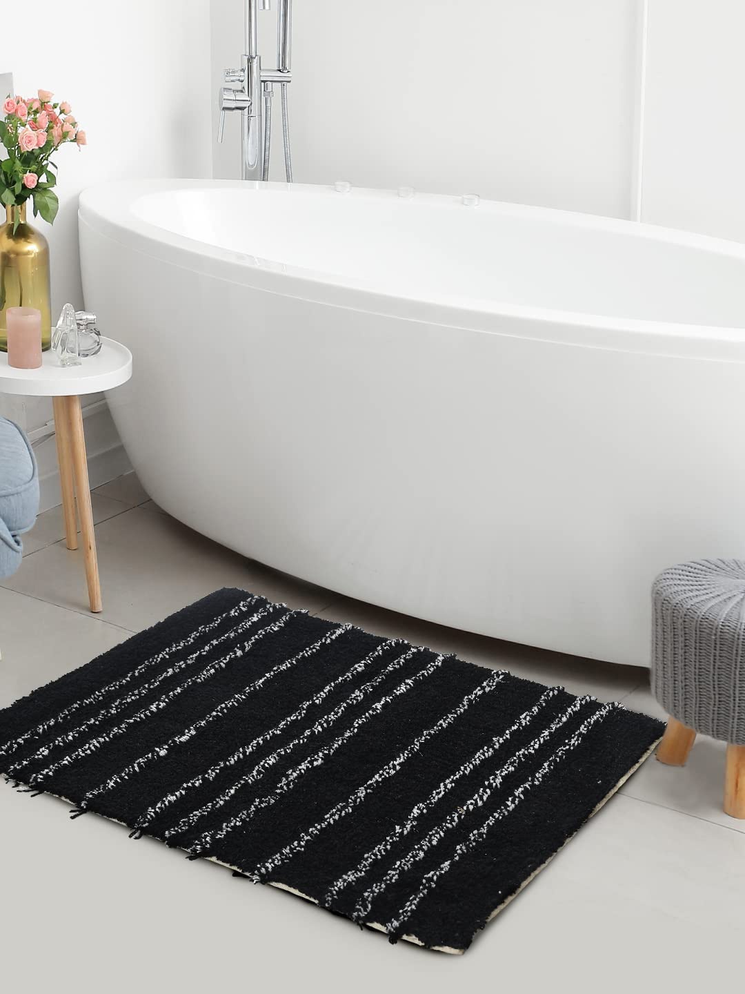 

SASHAA WORLD Striped 2000GSM Bath Rug, Black