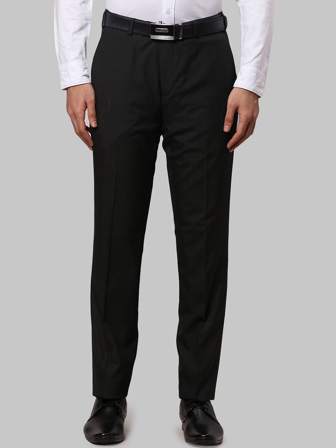 

Raymond Men Checked Slim Fit Trousers, Black