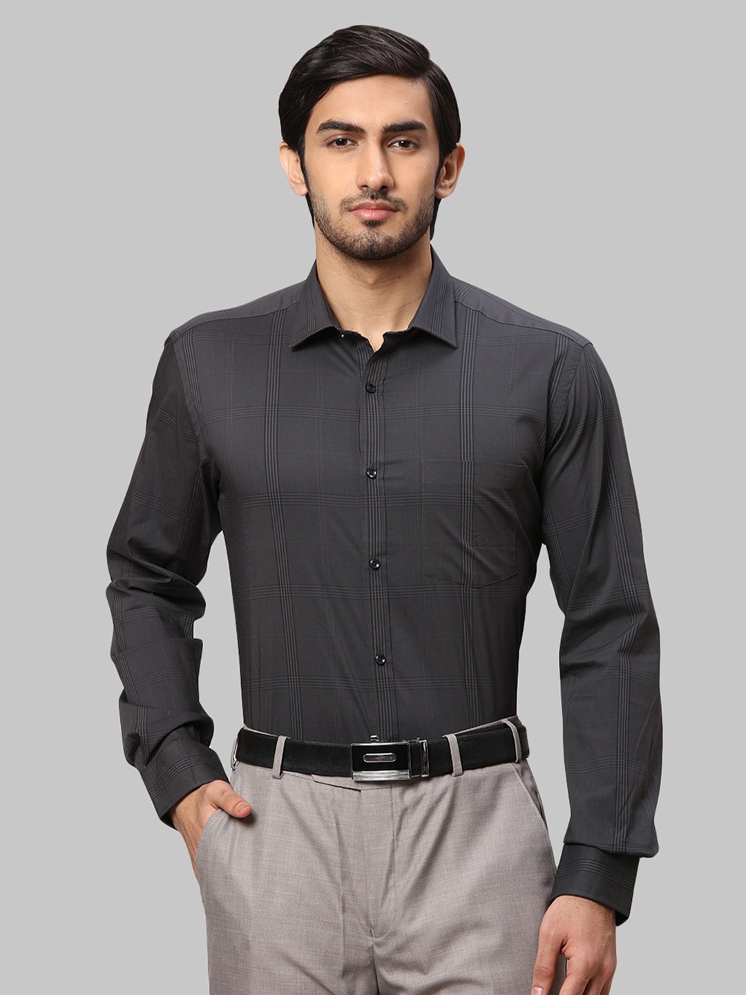 

Park Avenue Men Slim Fit Checked Formal Shirt, Grey
