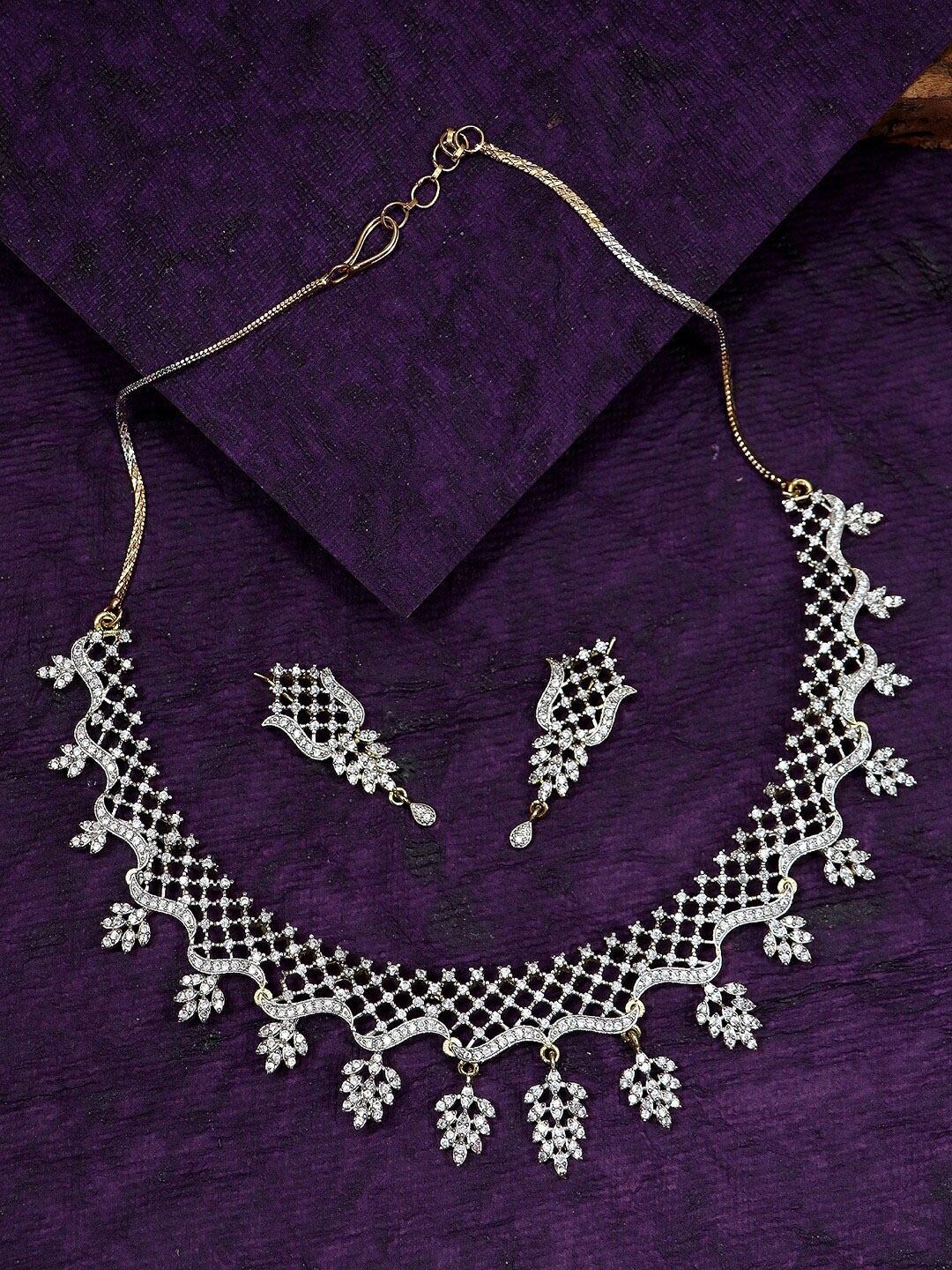 

SwaDev Elegant Silver-Plated Indian Daimond-Studded Jewellery Set