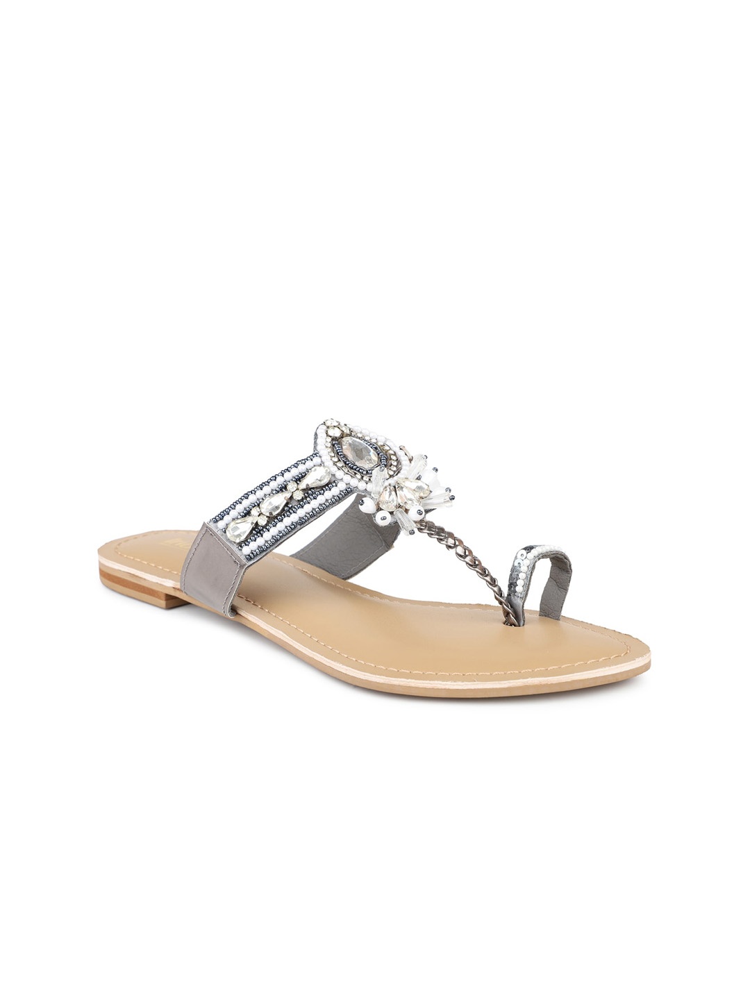

Inc 5 Women Embellished Ethnic One Toe Flats, Metallic
