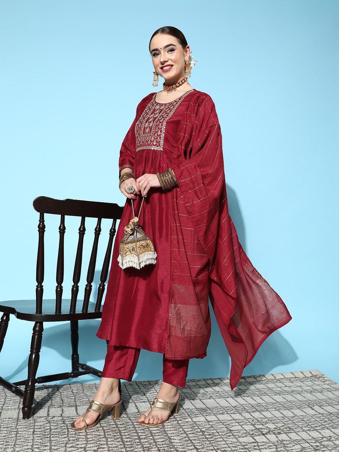 

Sunehri Women Ethnic Motifs Yoke Design Kurta With Trousers & With Dupatta, Maroon