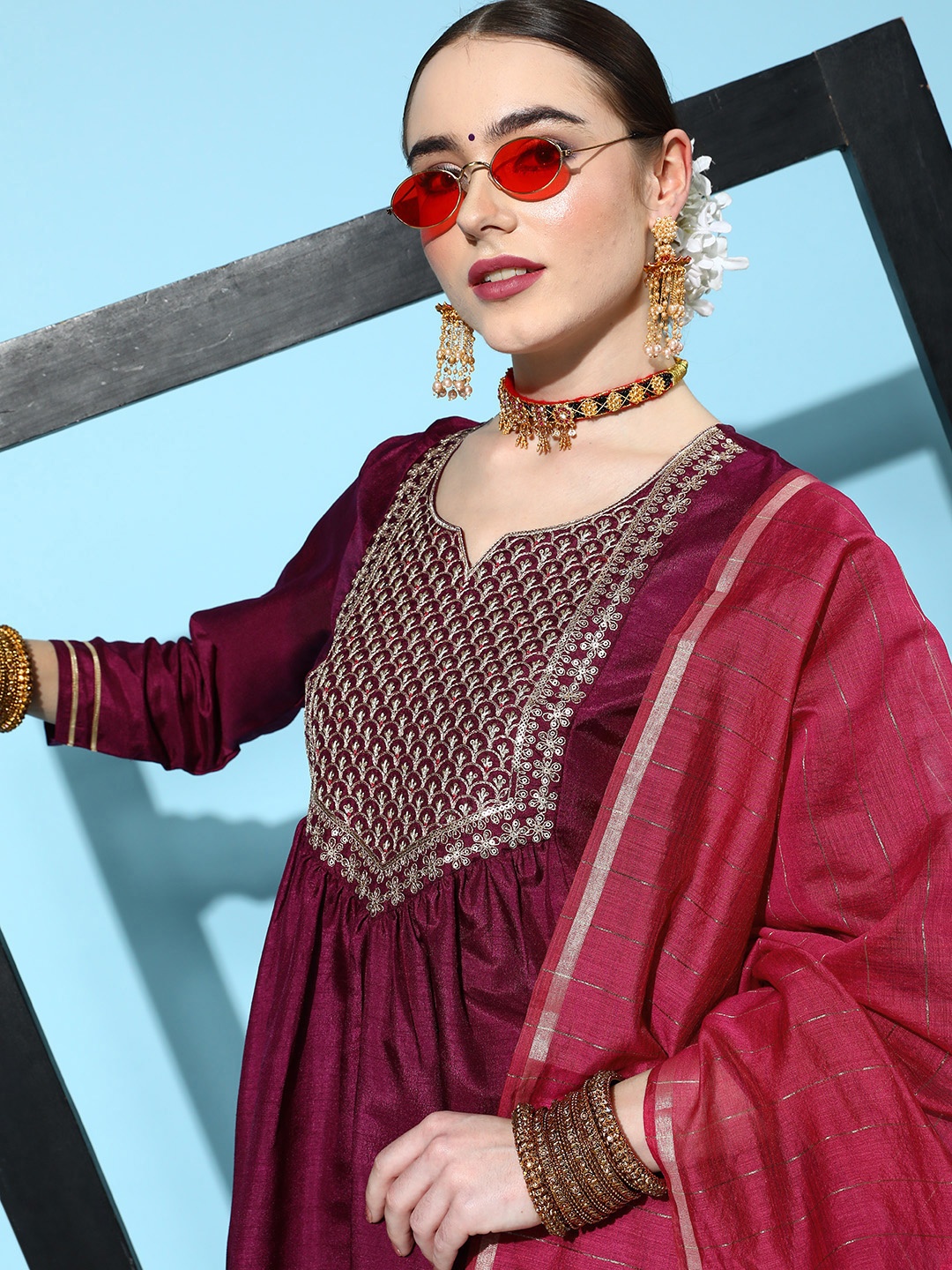 

Sunehri Women Ethnic Motifs Yoke Design Kurta With Trousers & With Dupatta, Burgundy