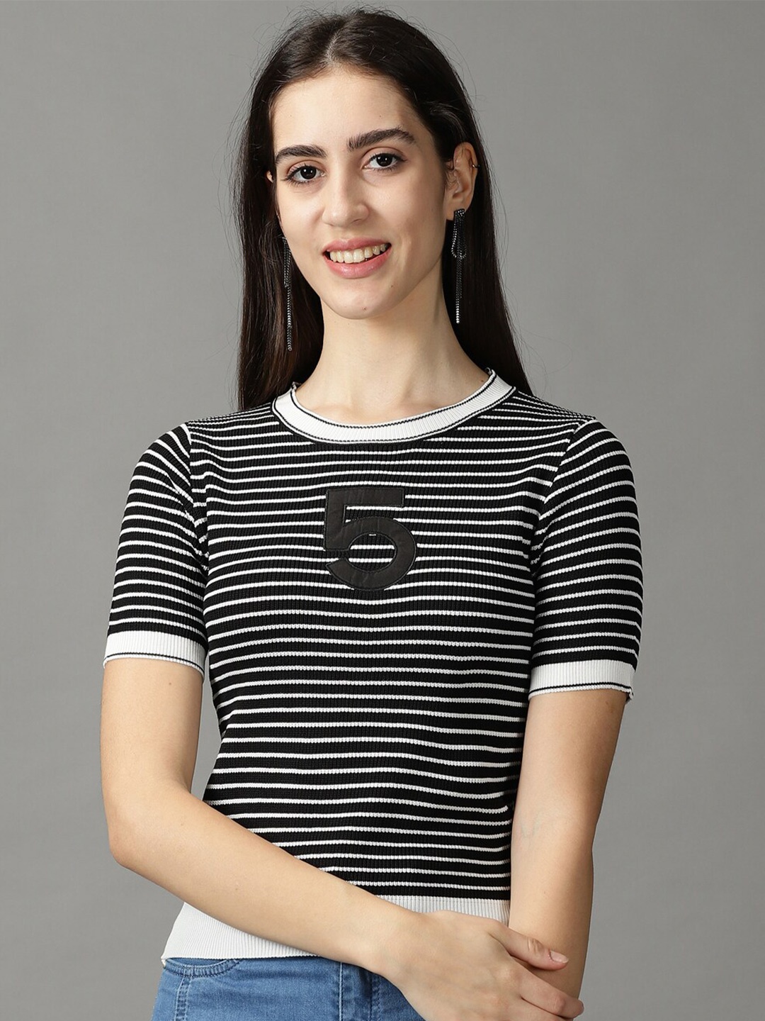 

SHOWOFF Fitted Striped Top, Black