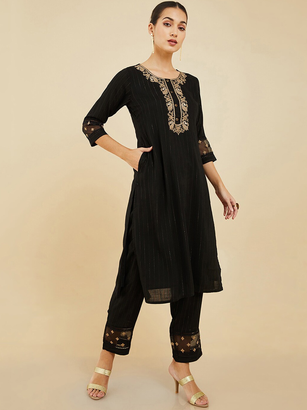 

Soch Paisley Embroidered Kurta with Trousers, Black